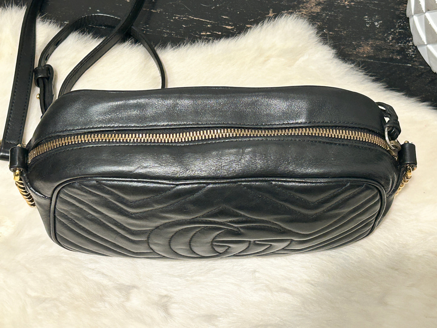 GUCCI Black Leather GG Marmont Small Camera Bag