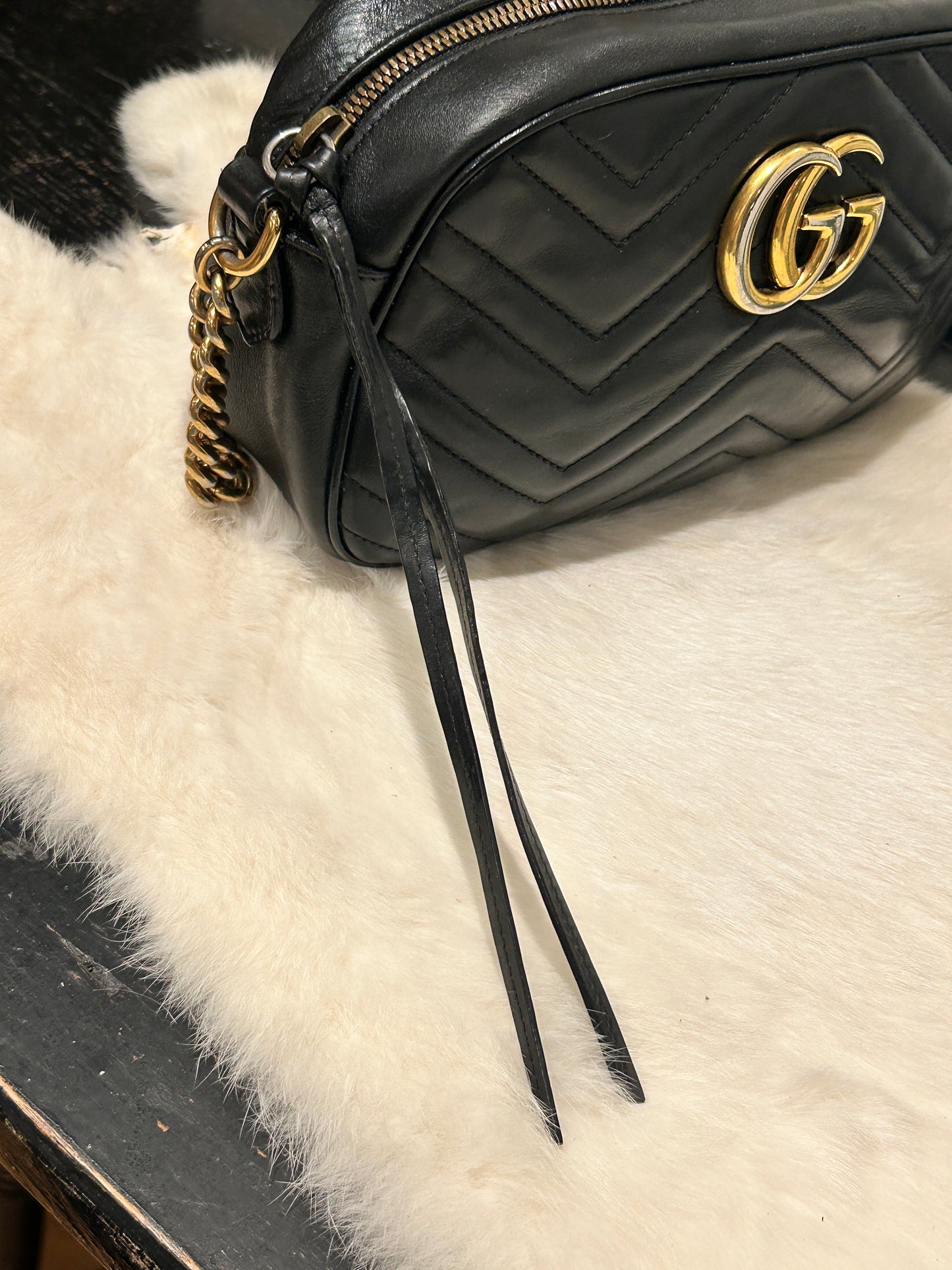 GUCCI Black Leather GG Marmont Small Camera Bag