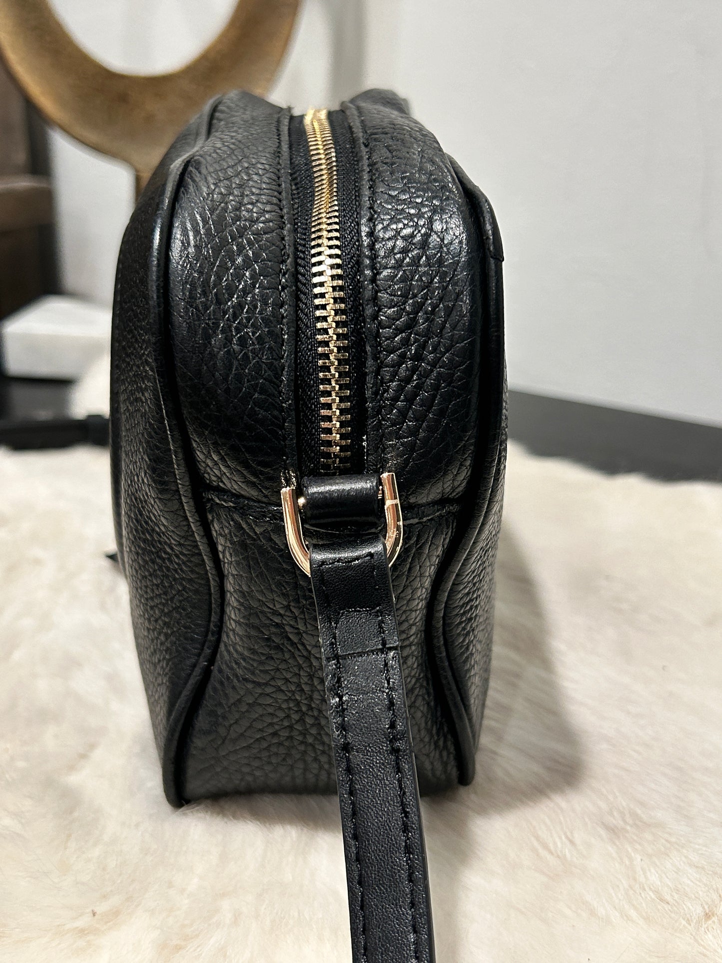 GUCCI Soho Disco Black Pebbled Camera Bag