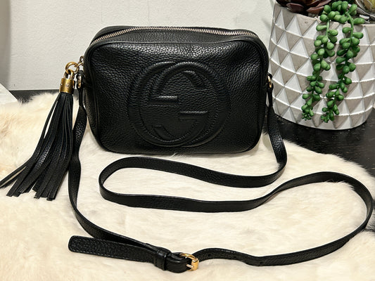 GUCCI Soho Disco Black Pebbled Camera Bag