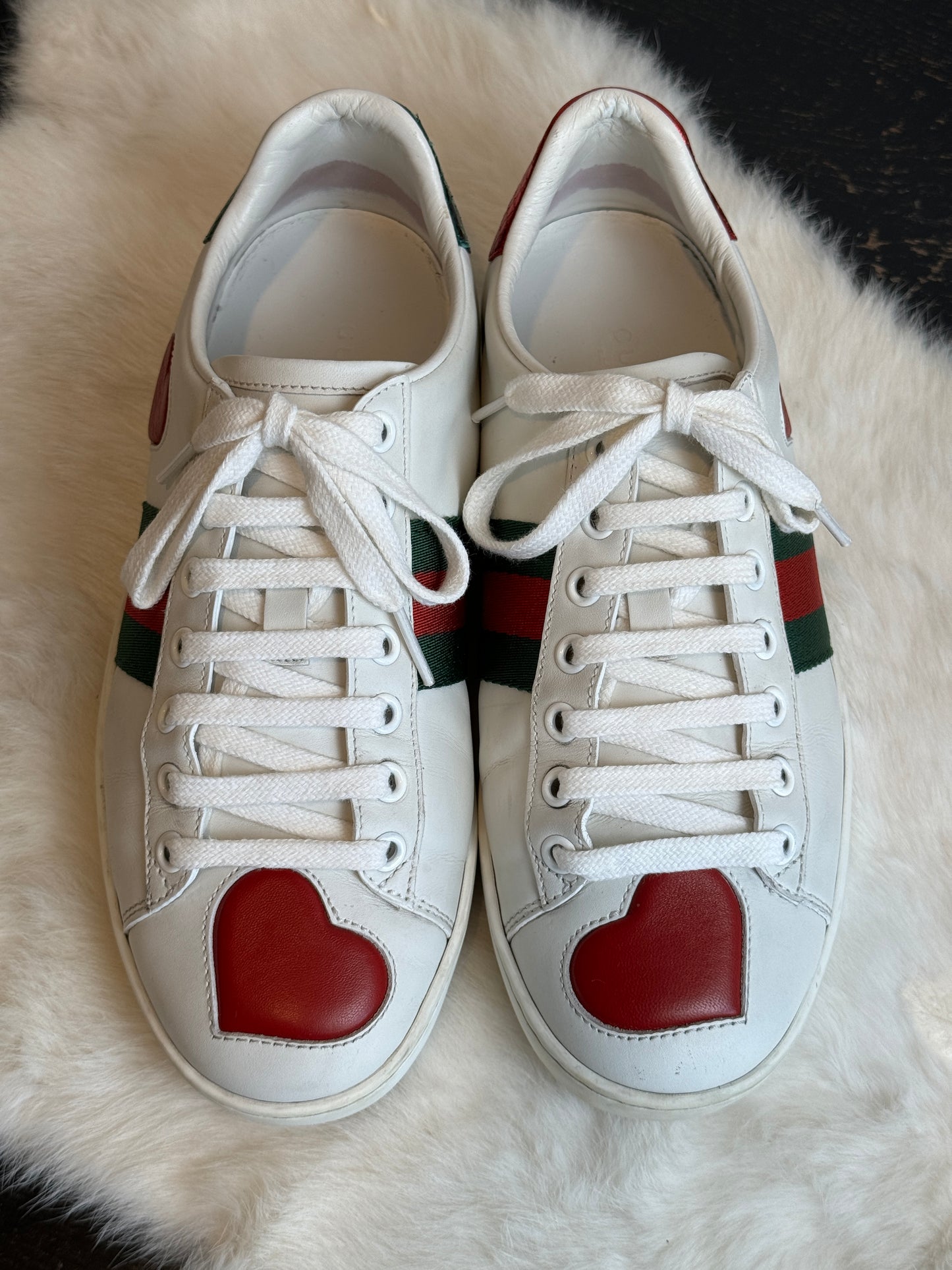 GUCCI Ace Hearts Sneakers 36EU