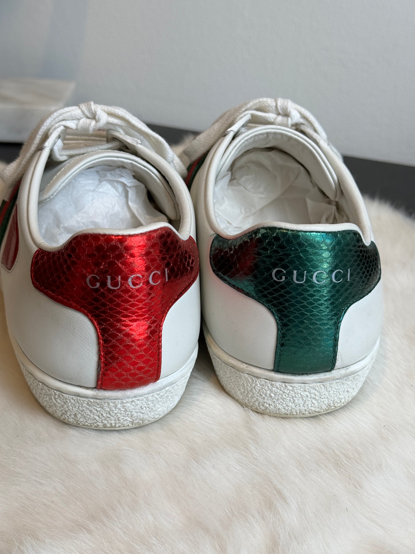 GUCCI Ace Hearts Sneakers 36EU