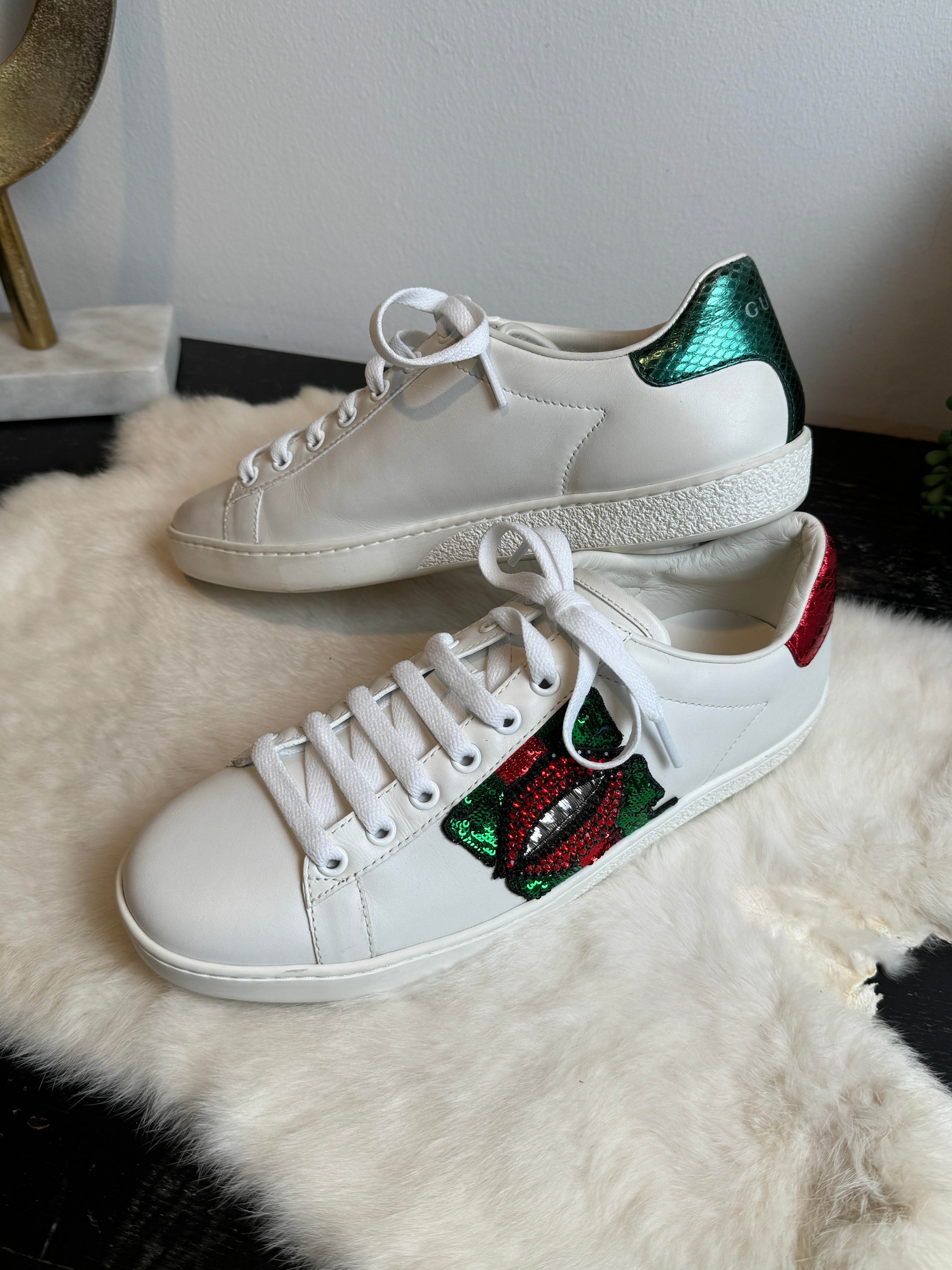 GUCCI Ace Rhinestone Lips Sneakers 38EU Ascherman Home