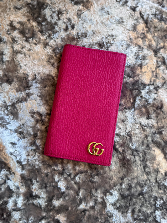 GUCCI GG Pebbled Leather Card Holder Hot Pink