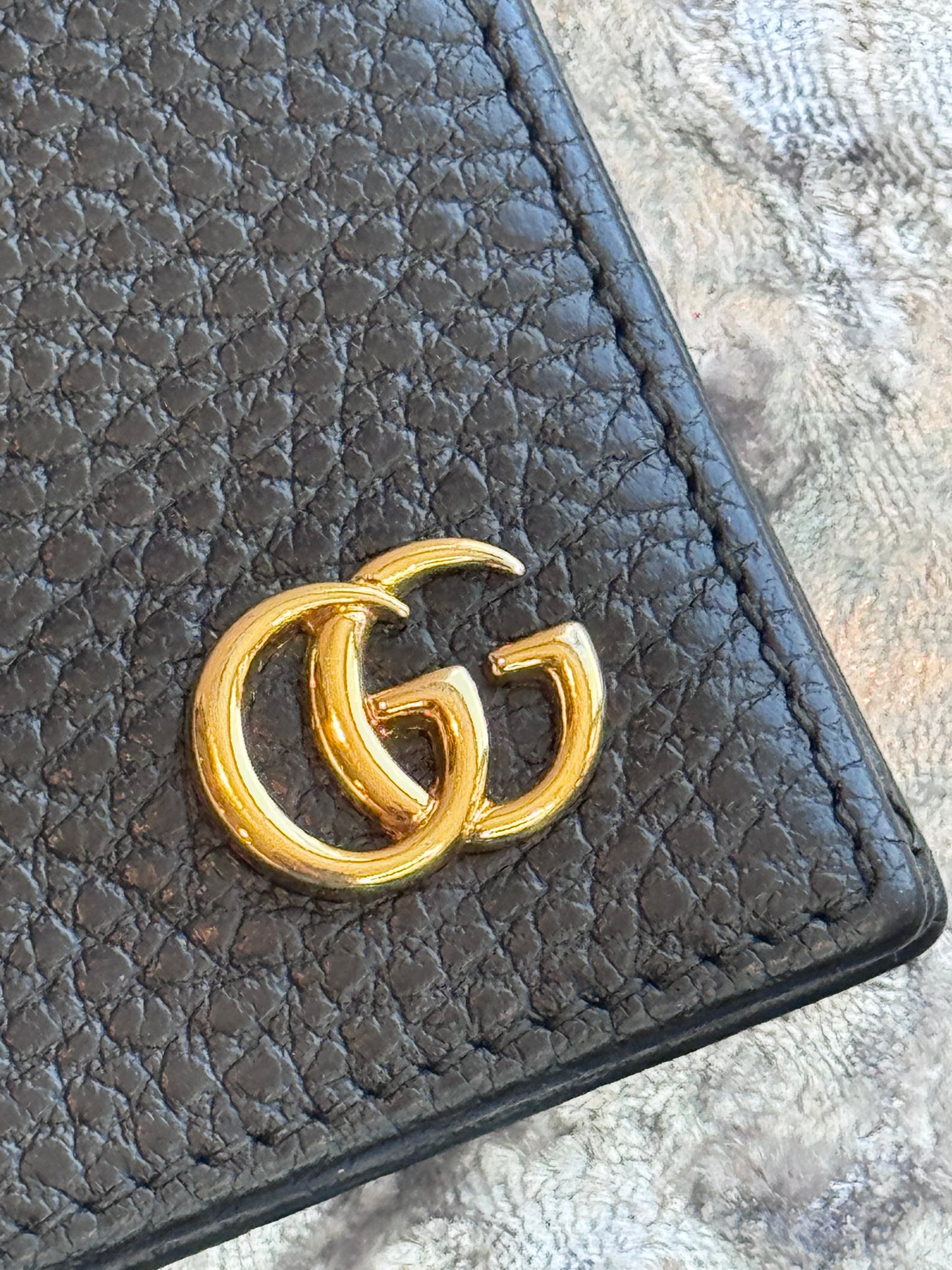 GUCCI GG Pebbled Leather Card Holder Black