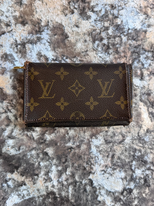 Louis Vuitton Monogram Porte-Monnaie Billets Trésor Compact Wallet