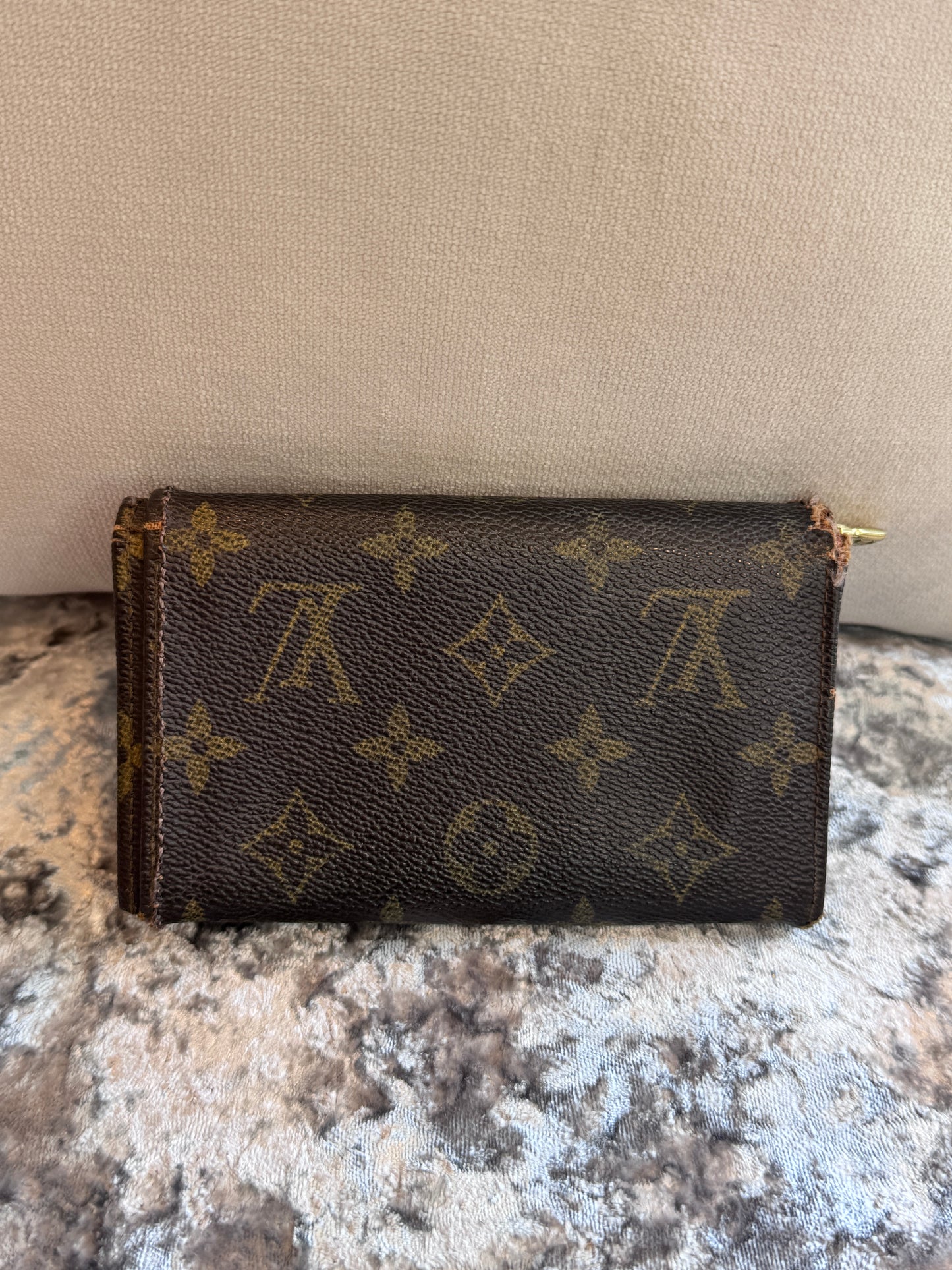 Louis Vuitton Monogram Porte-Monnaie Billets Trésor Compact Wallet