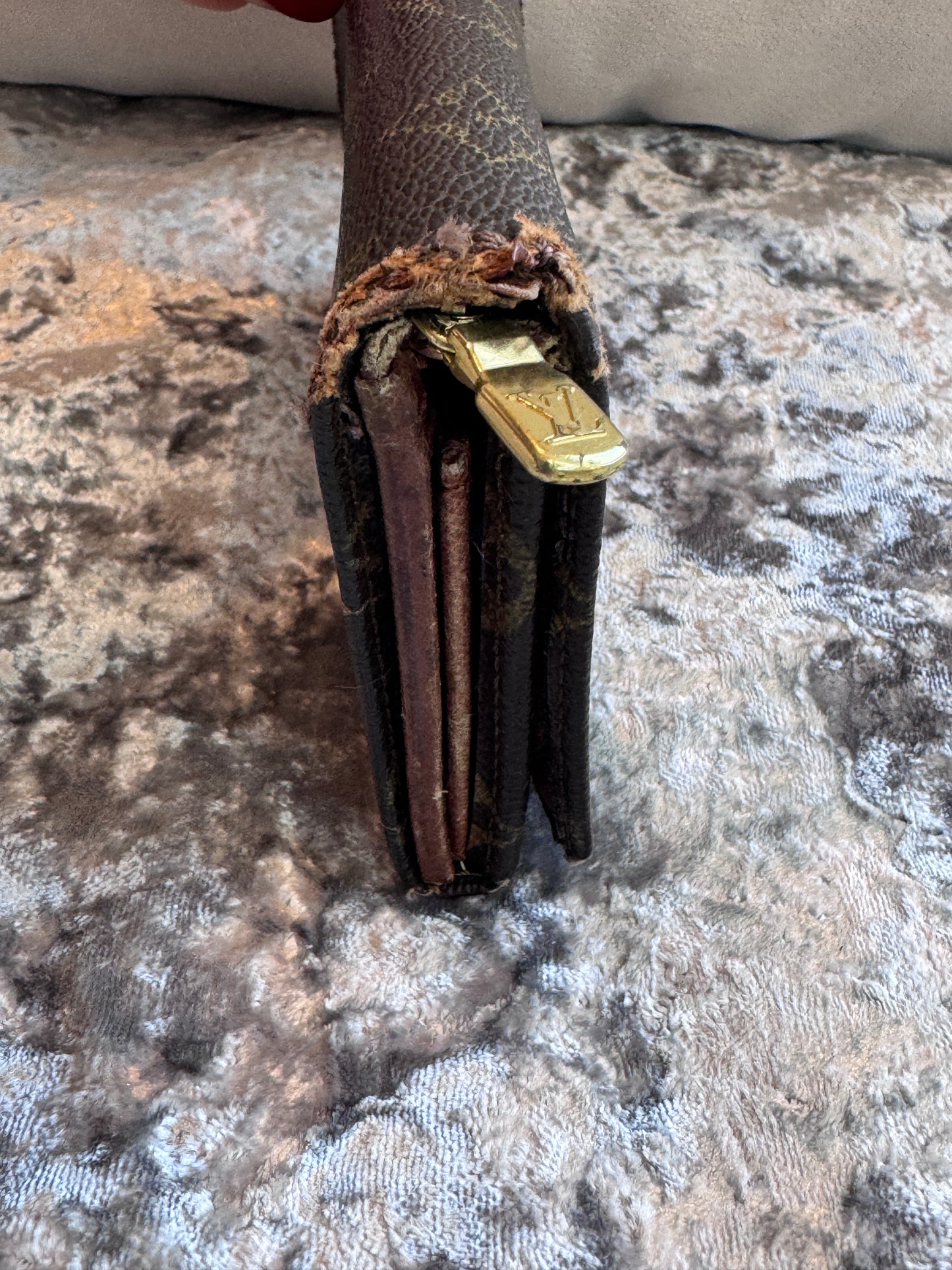 Louis Vuitton Monogram Porte-Monnaie Billets Trésor Compact Wallet