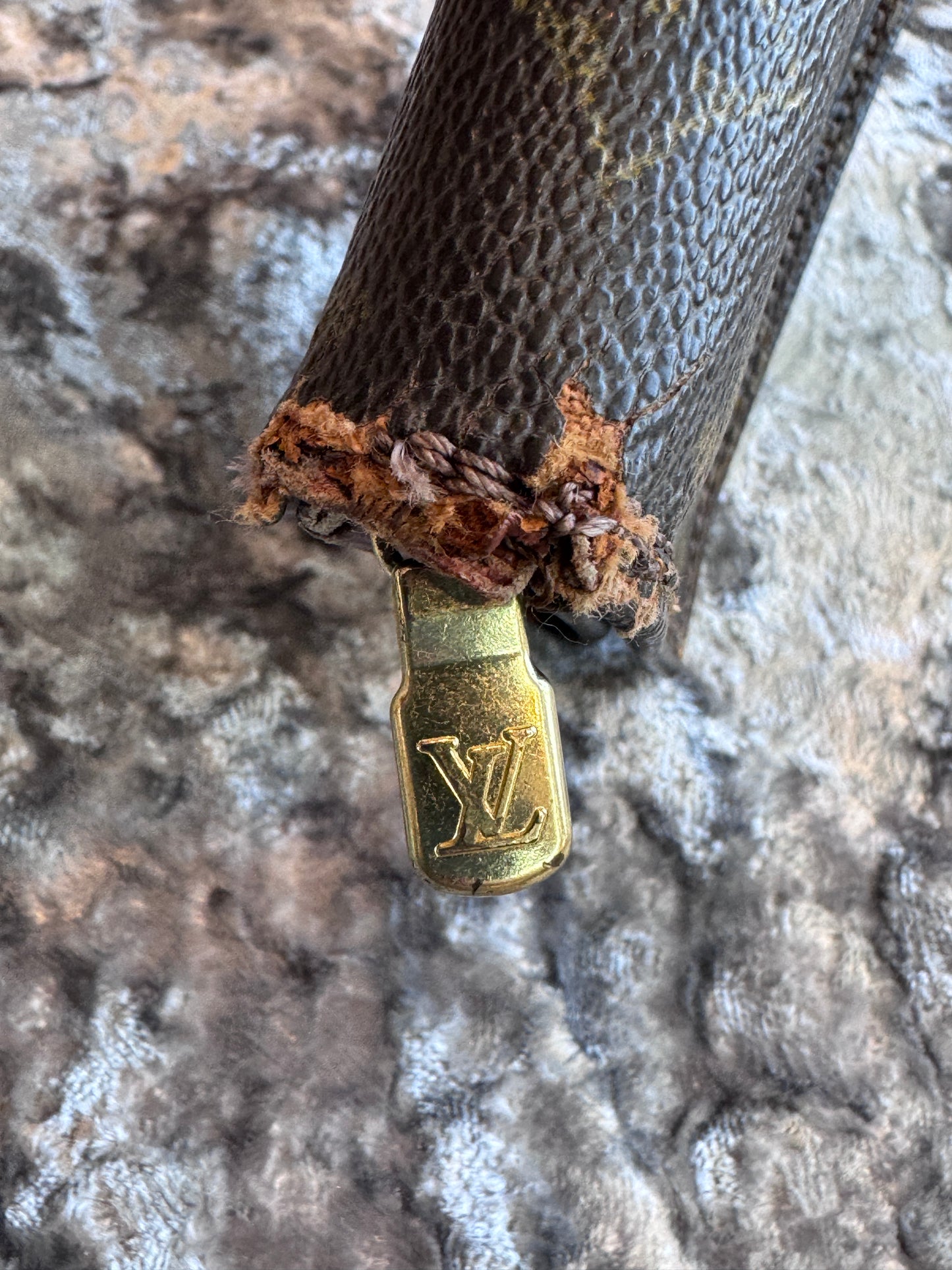 Louis Vuitton Monogram Porte-Monnaie Billets Trésor Compact Wallet