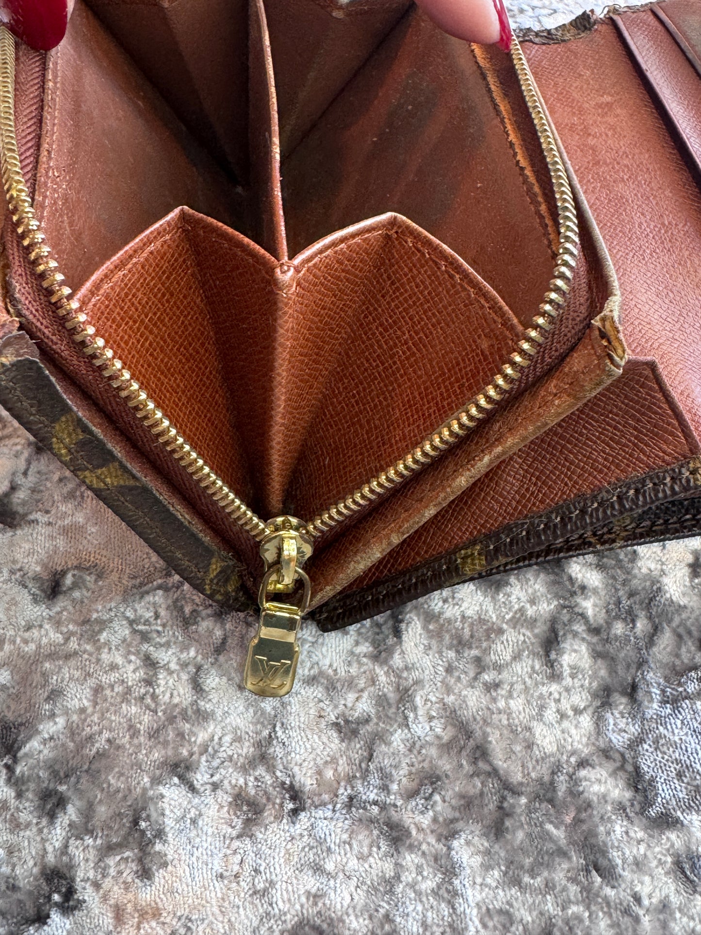 Louis Vuitton Monogram Porte-Monnaie Billets Trésor Compact Wallet