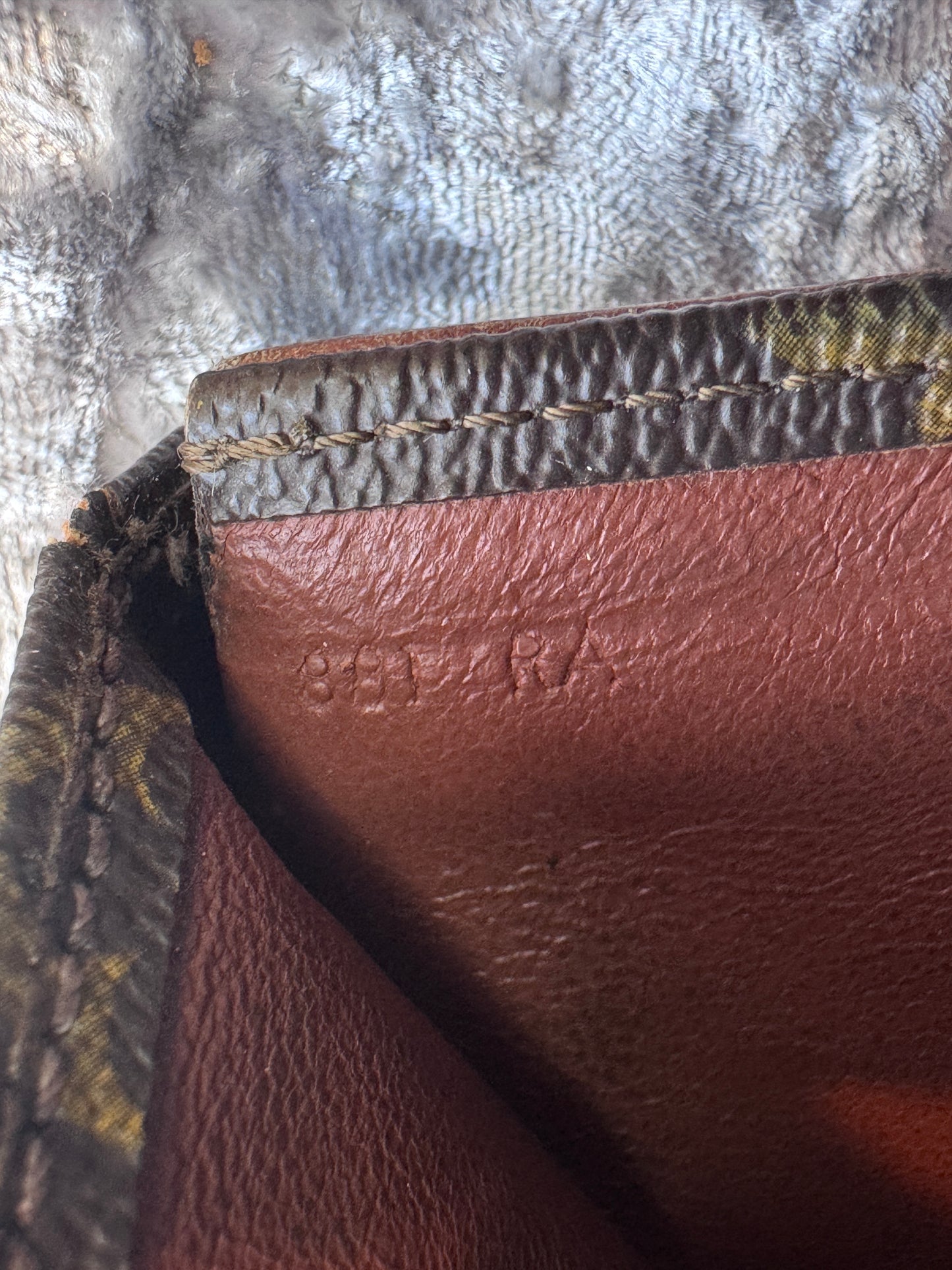 Louis Vuitton Monogram Porte-Monnaie Billets Trésor Compact Wallet