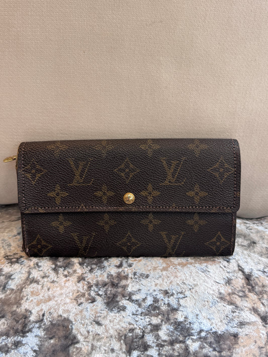 Louis Vuitton Pre-owned Monogram Vintage Sarah Long Wallet