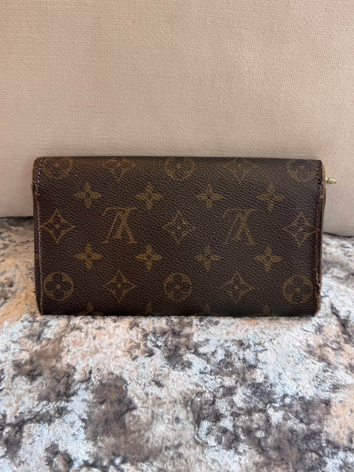 Louis Vuitton Pre-owned Monogram Vintage Sarah Long Wallet