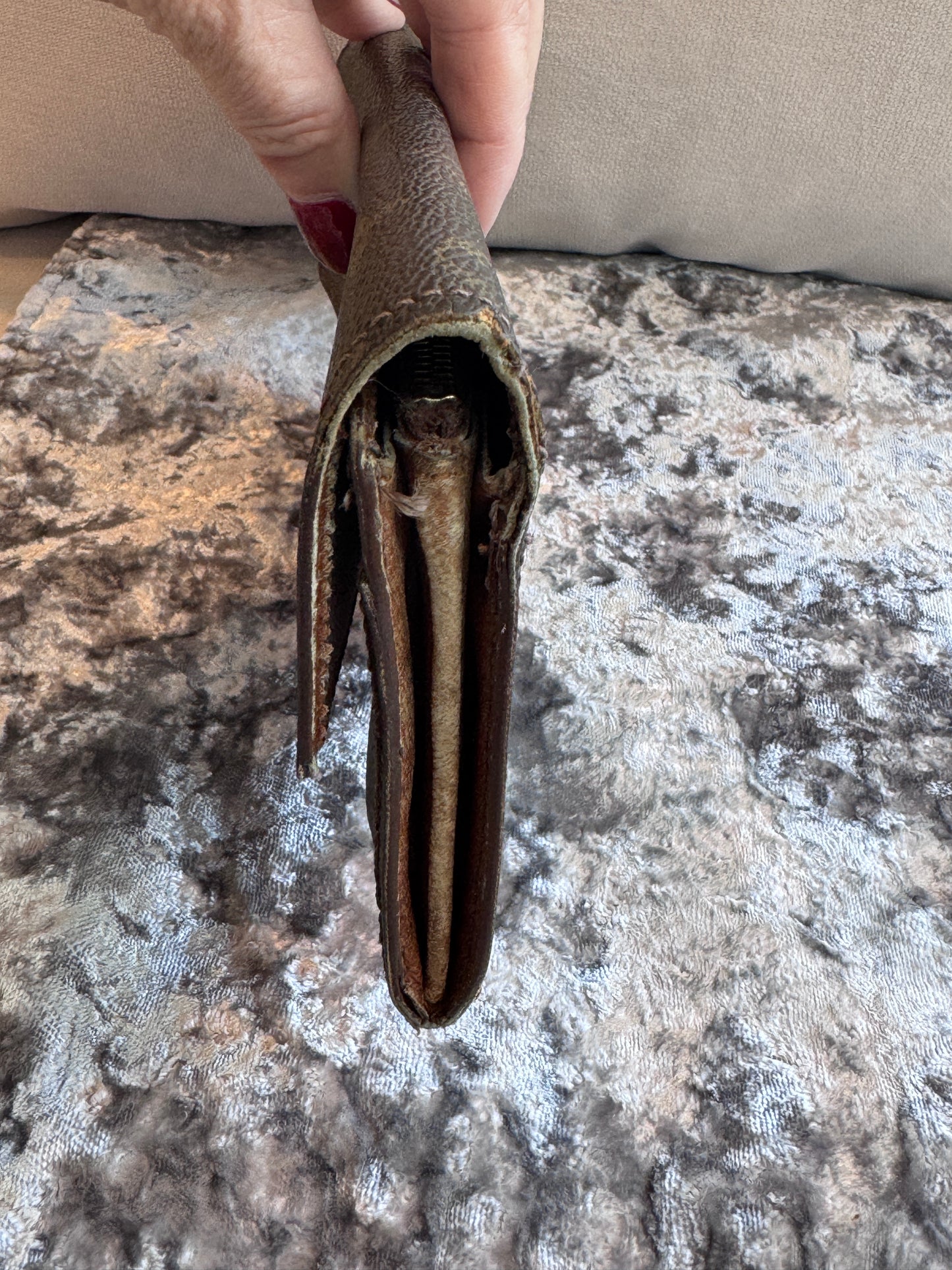 Louis Vuitton Pre-owned Monogram Vintage Sarah Long Wallet