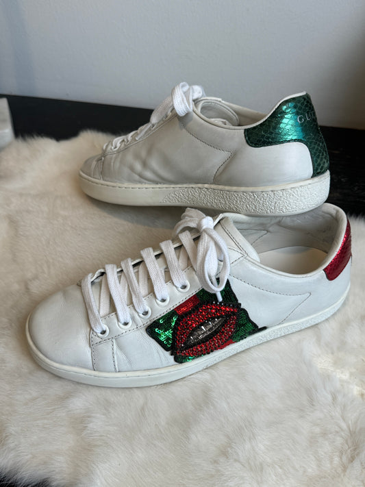 GUCCI Ace Rhinestone Lips Sneakers 35EU