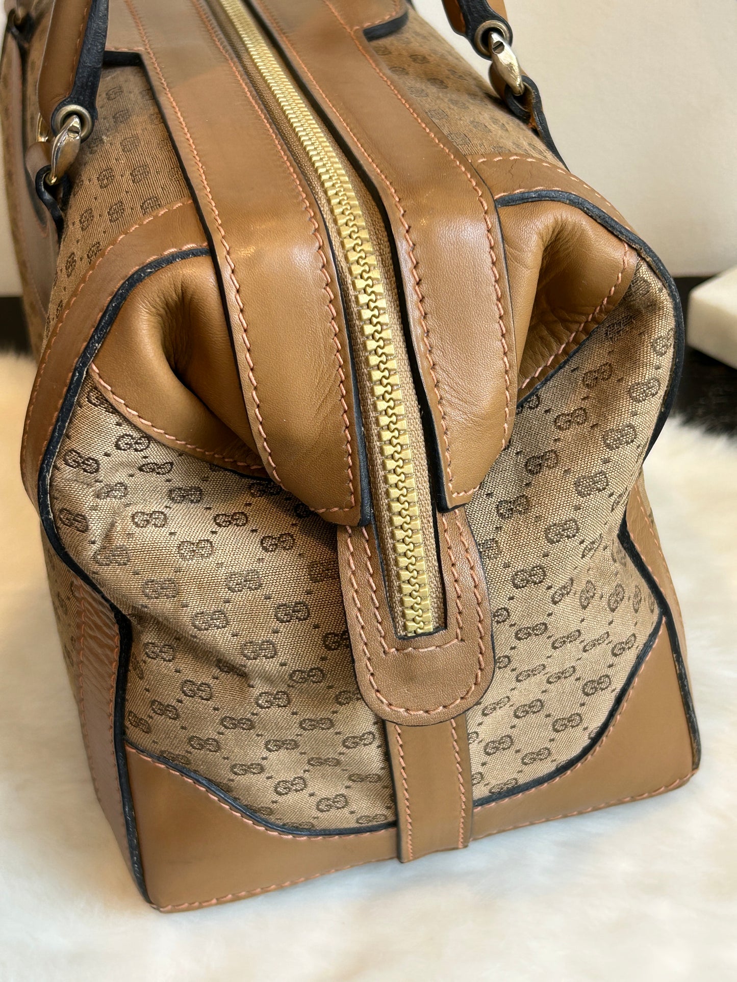 GUCCI Vintage Tan Micro GG Monogram Doctor Bag