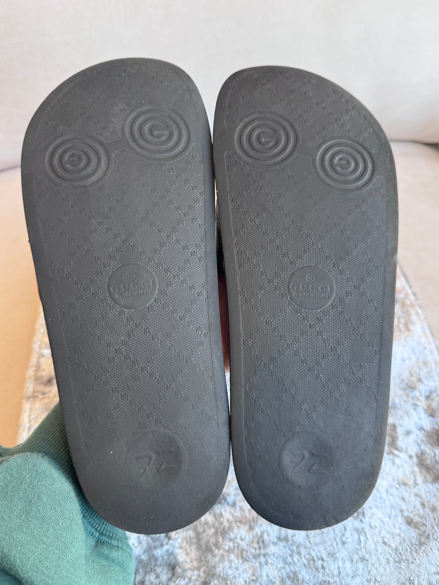 GUCCI Supreme GG Tian Men's Slides 7EU (Women's 40EU)