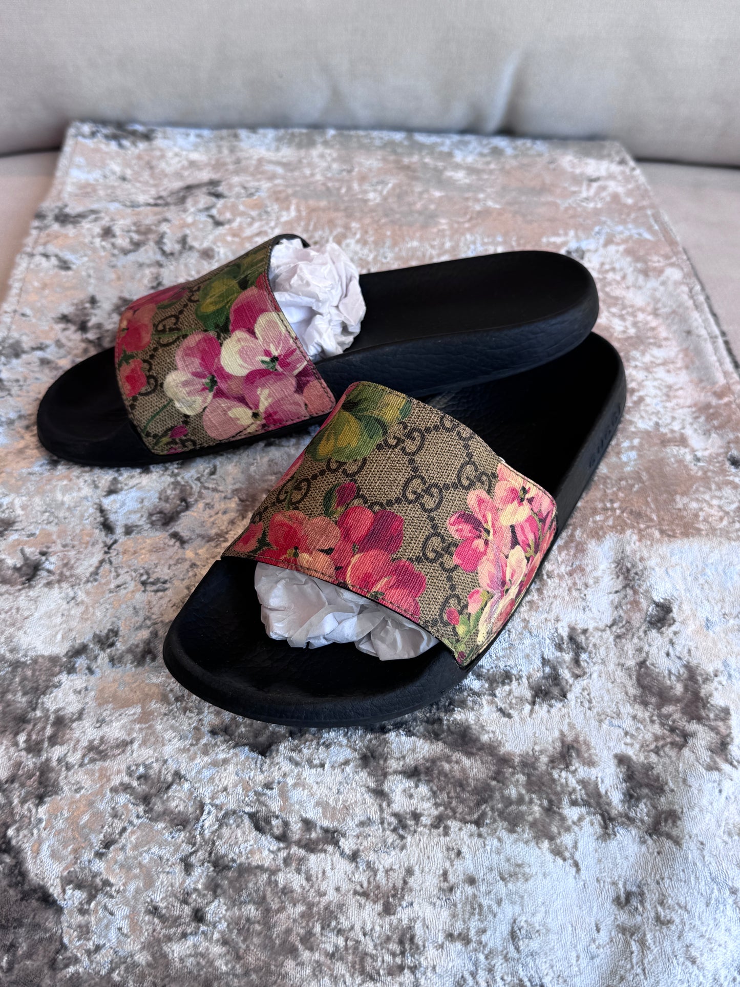 GUCCI Supreme Canvas Blooms Womens Slides 38EU