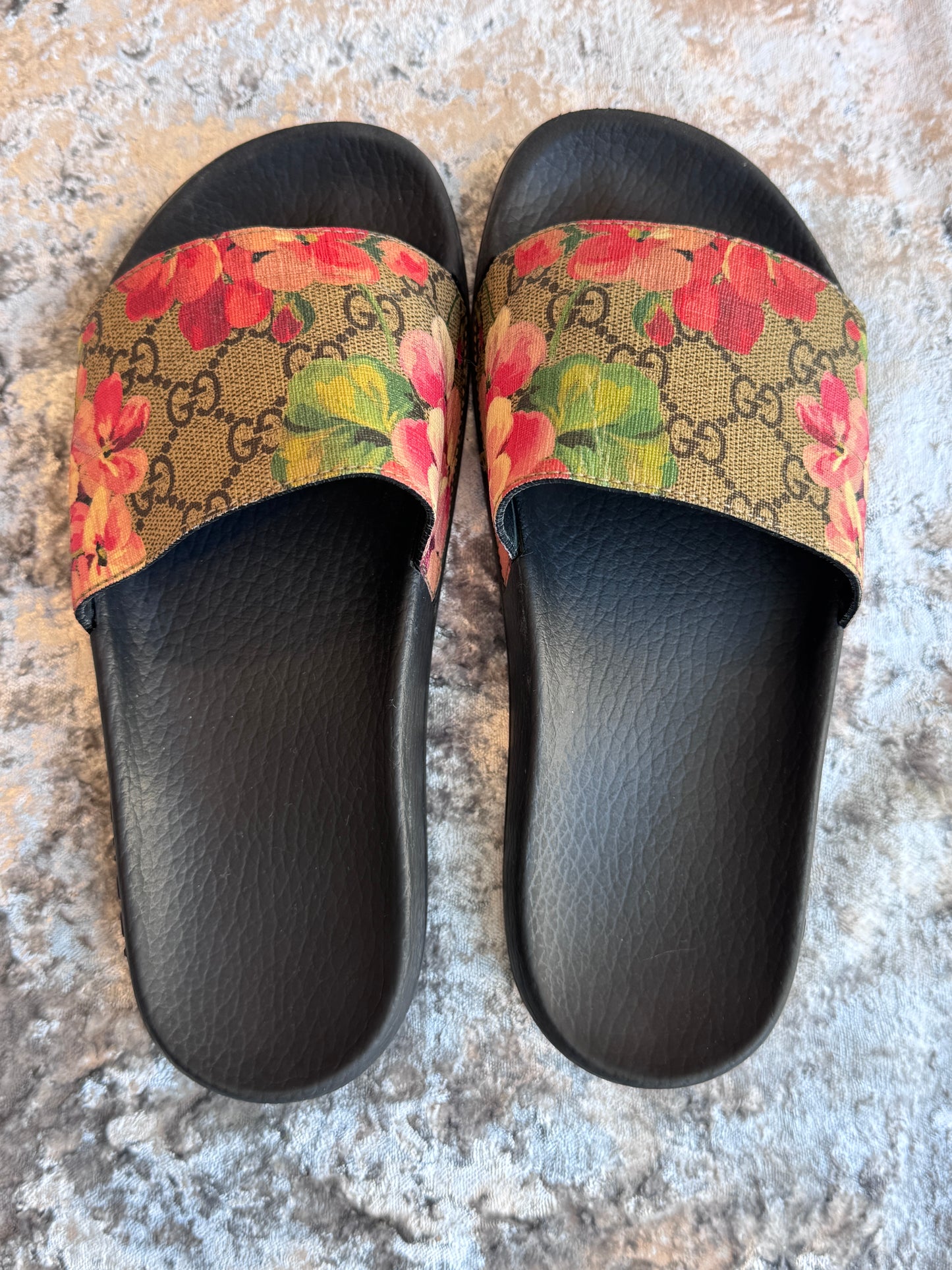 GUCCI Supreme Canvas Blooms Womens Slides 38EU