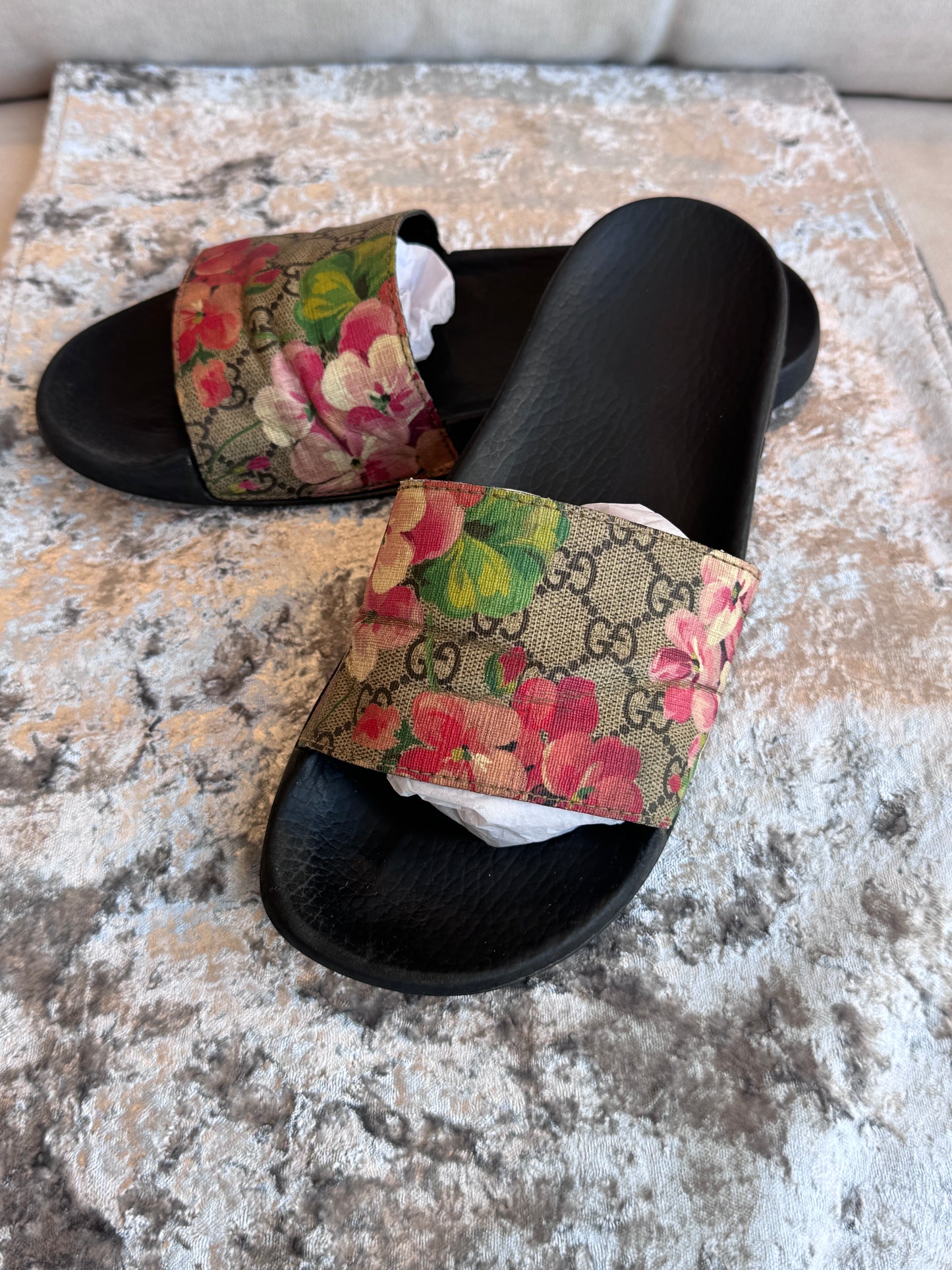 GUCCI Supreme Canvas Blooms Women's Slides 40EU