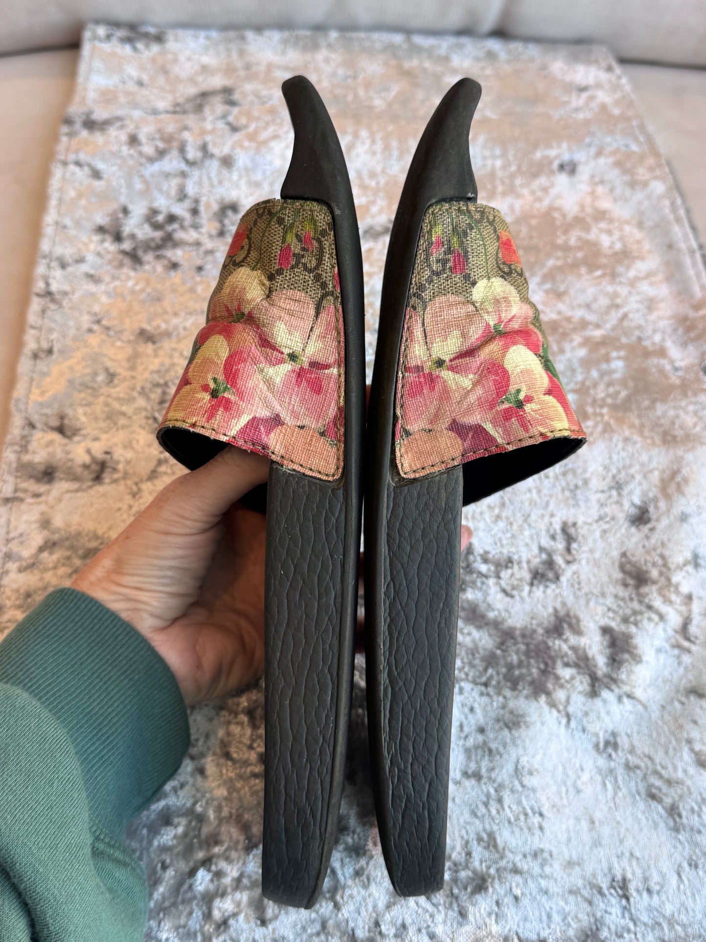 GUCCI Supreme Canvas Blooms Women's Slides 40EU