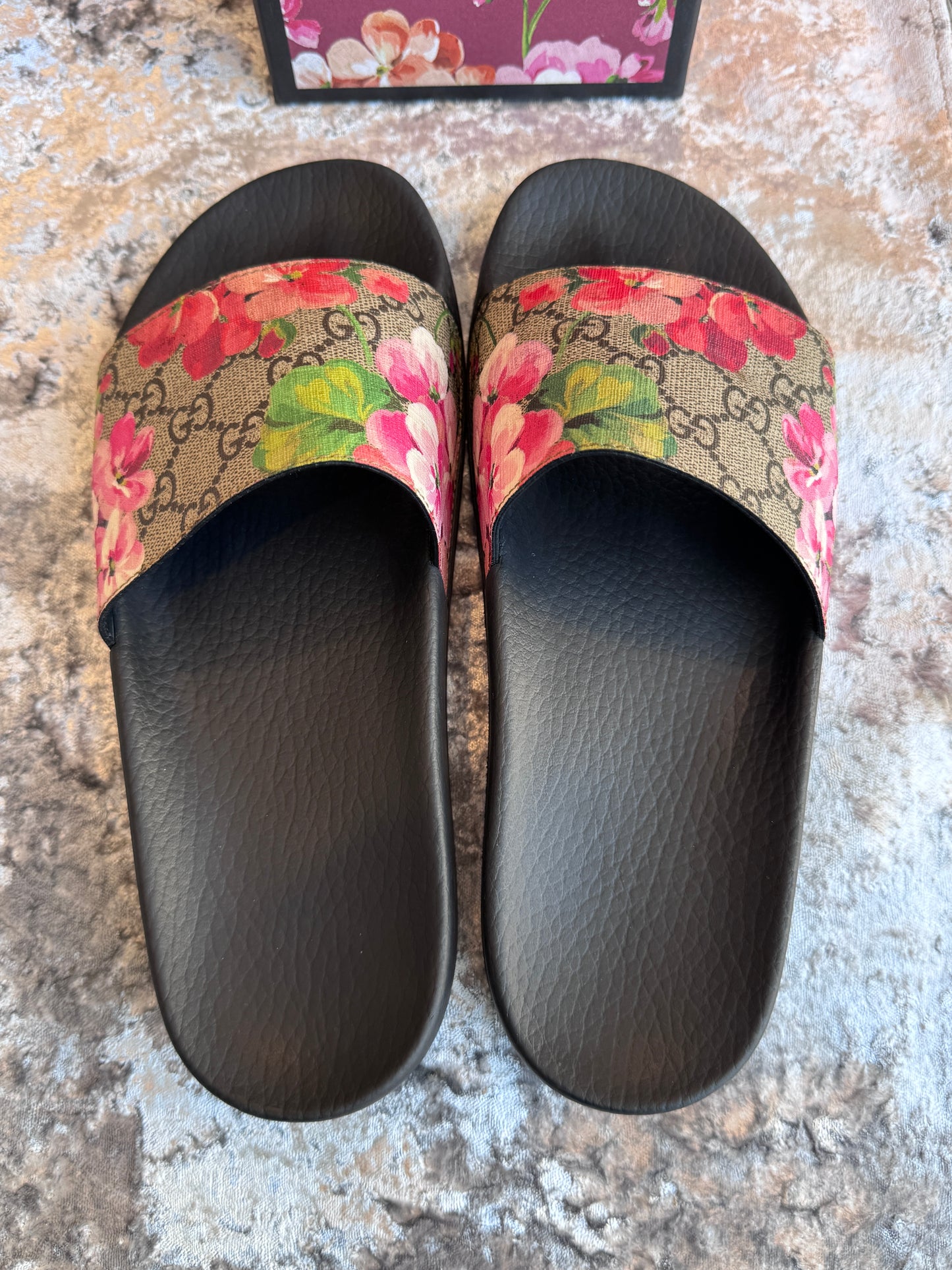 GUCCI Supreme Canvas Blooms Women's Slides 40EU