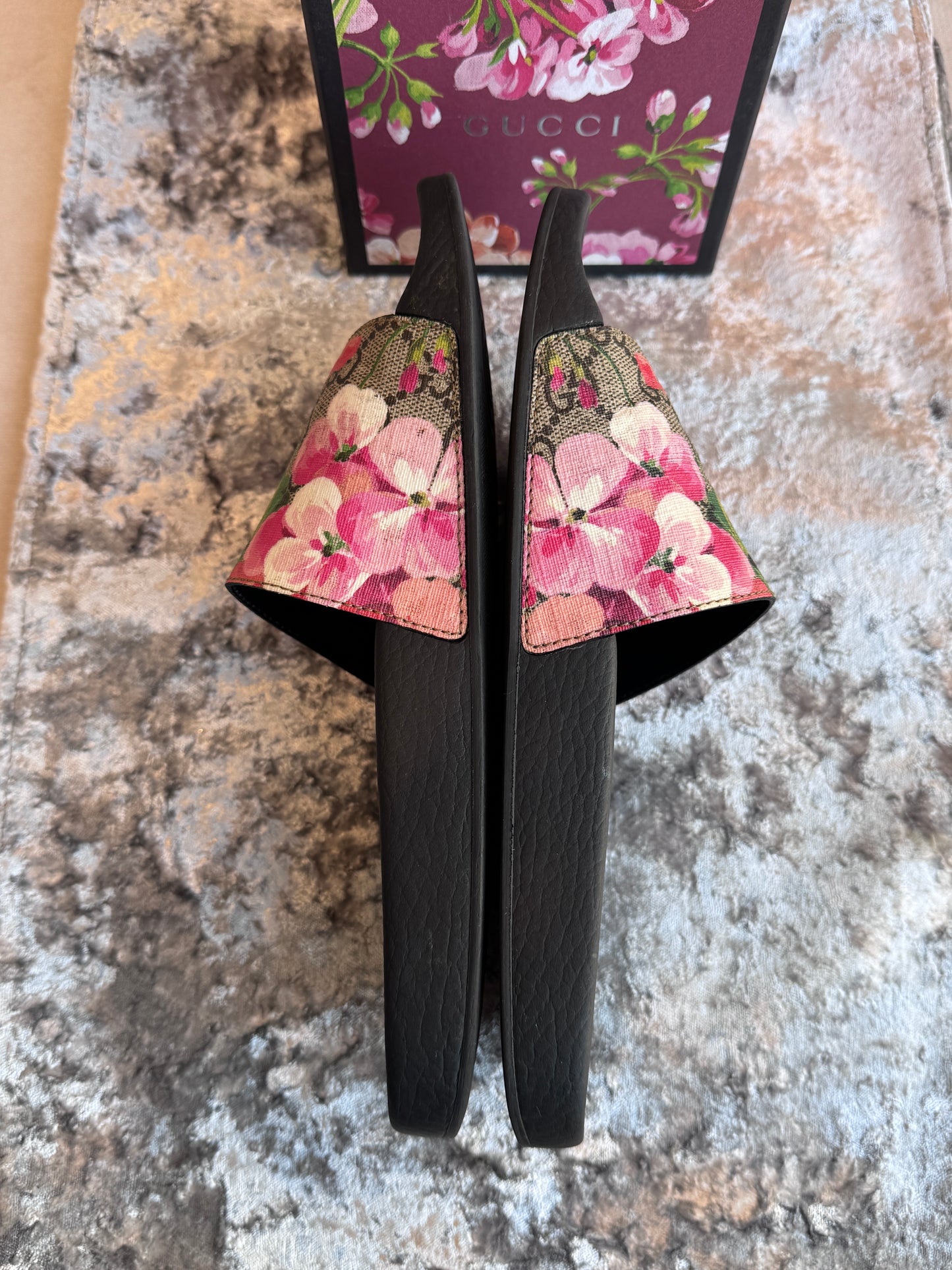 GUCCI Supreme Canvas Blooms Women's Slides 40EU