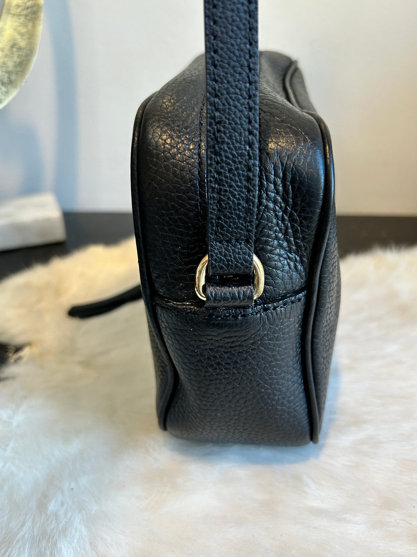 GUCCI Soho Disco Black Pebbled Camera Bag