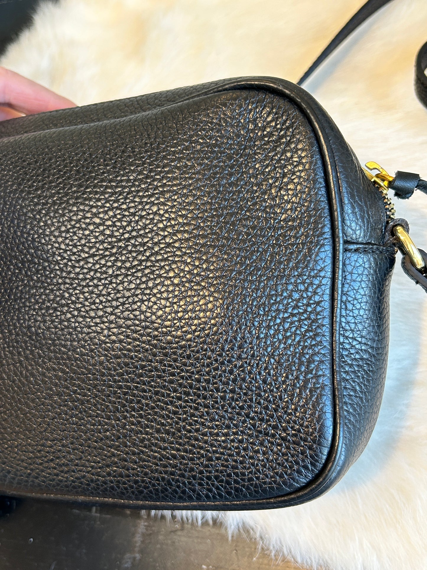 GUCCI Soho Disco Black Pebbled Camera Bag