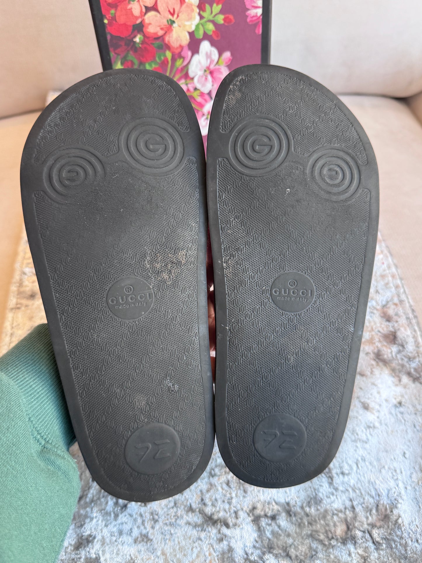 GUCCI Supreme Canvas Blooms Womens Slides 38EU