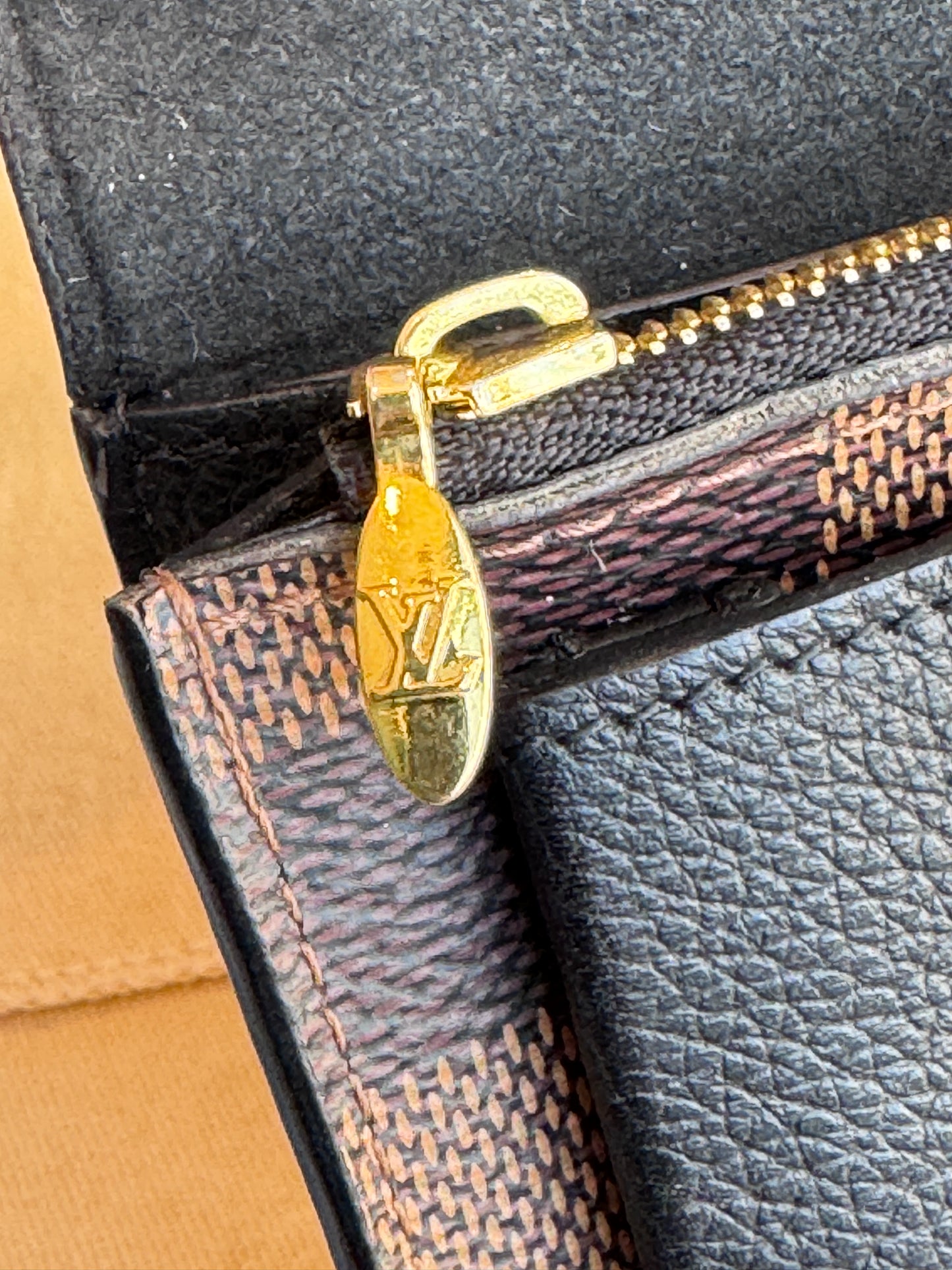 Louis Vuitton Vavin Chain Wallet Damier Ebene Black Crossbody