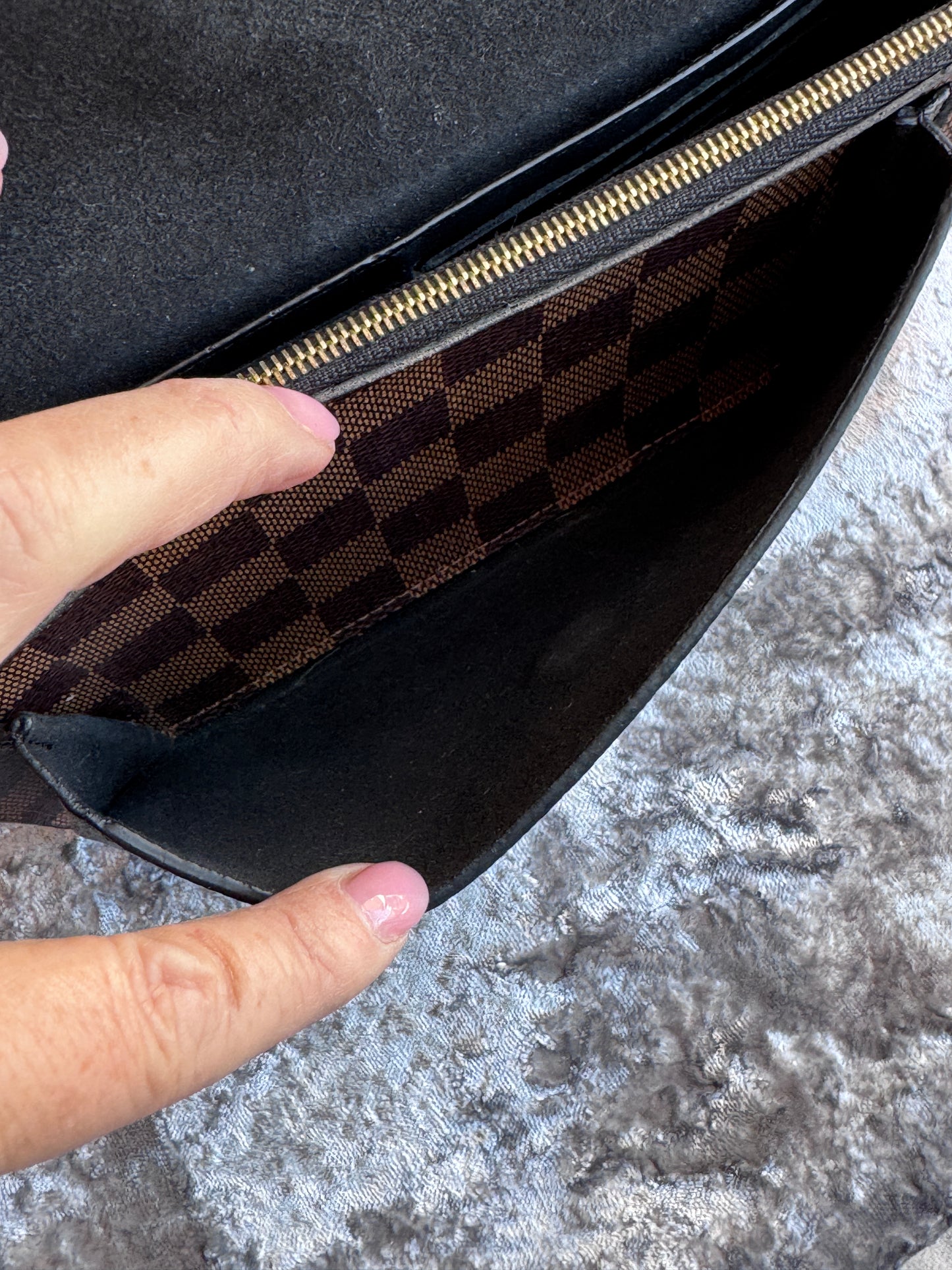 Louis Vuitton Vavin Chain Wallet Damier Ebene Black Crossbody