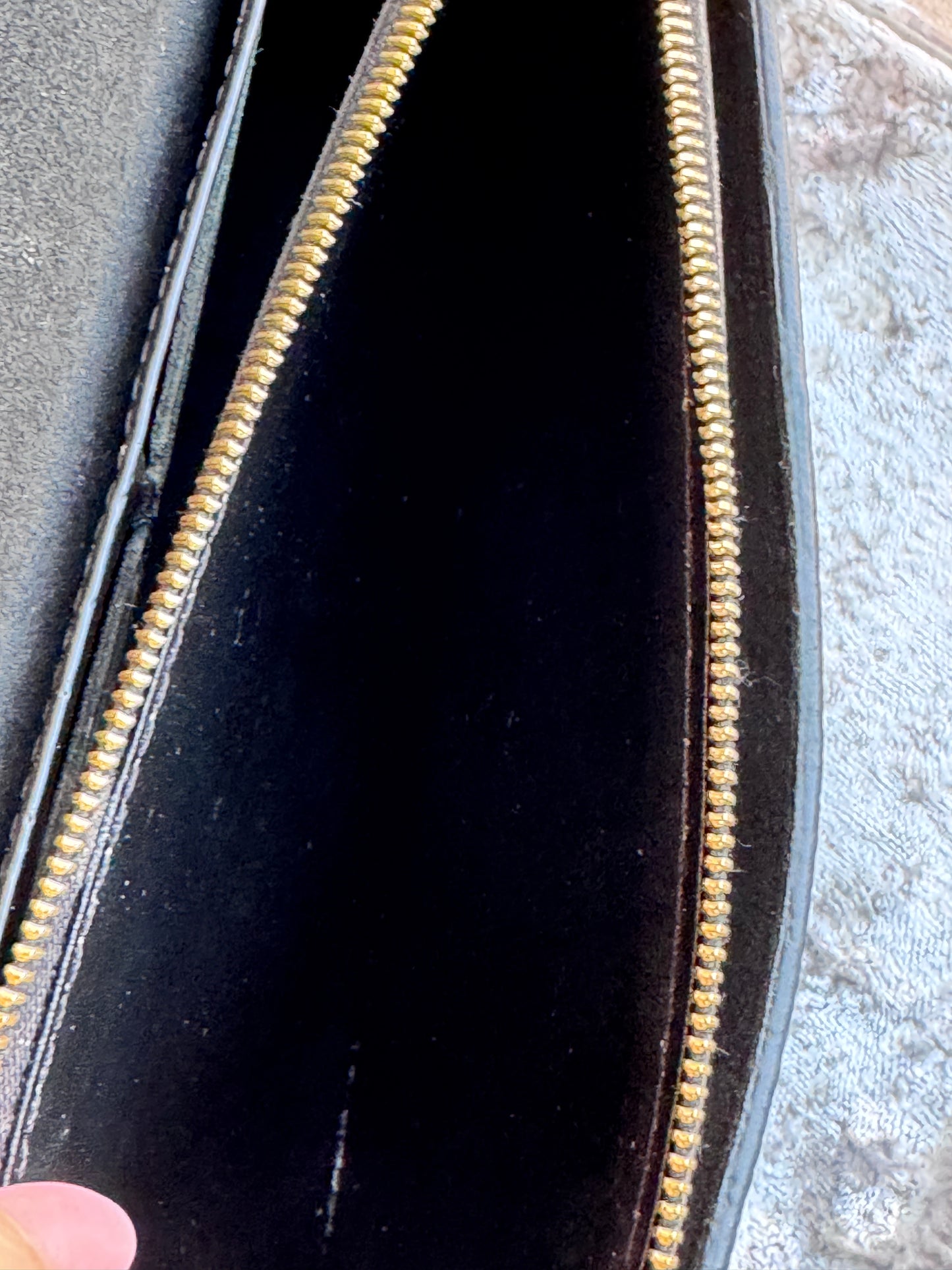 Louis Vuitton Vavin Chain Wallet Damier Ebene Black Crossbody