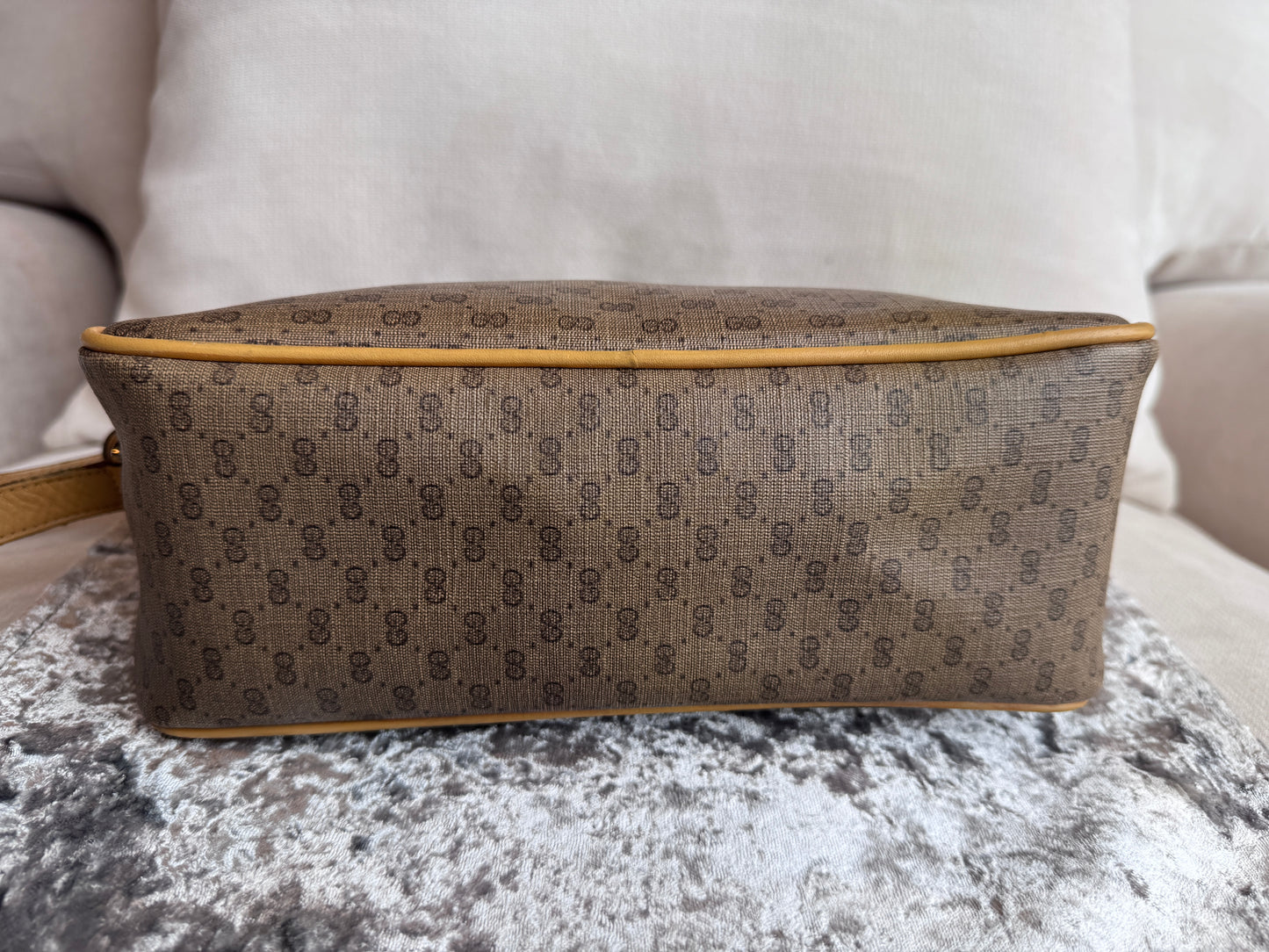 GUCCI Vintage Tan Micro GG Monogram Crossbody