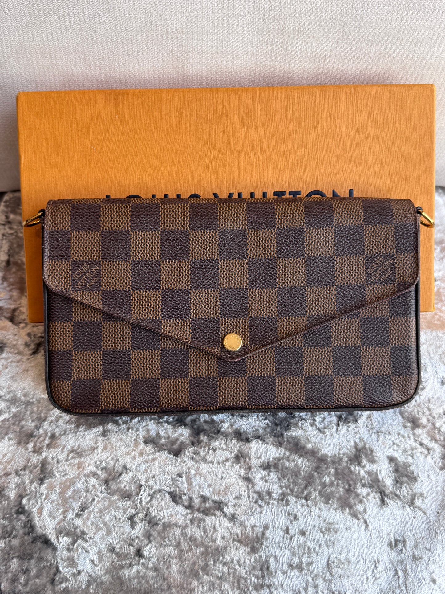 Louis Vuitton Felicie Pochette Damier Ebene Crossbody Brown/Red