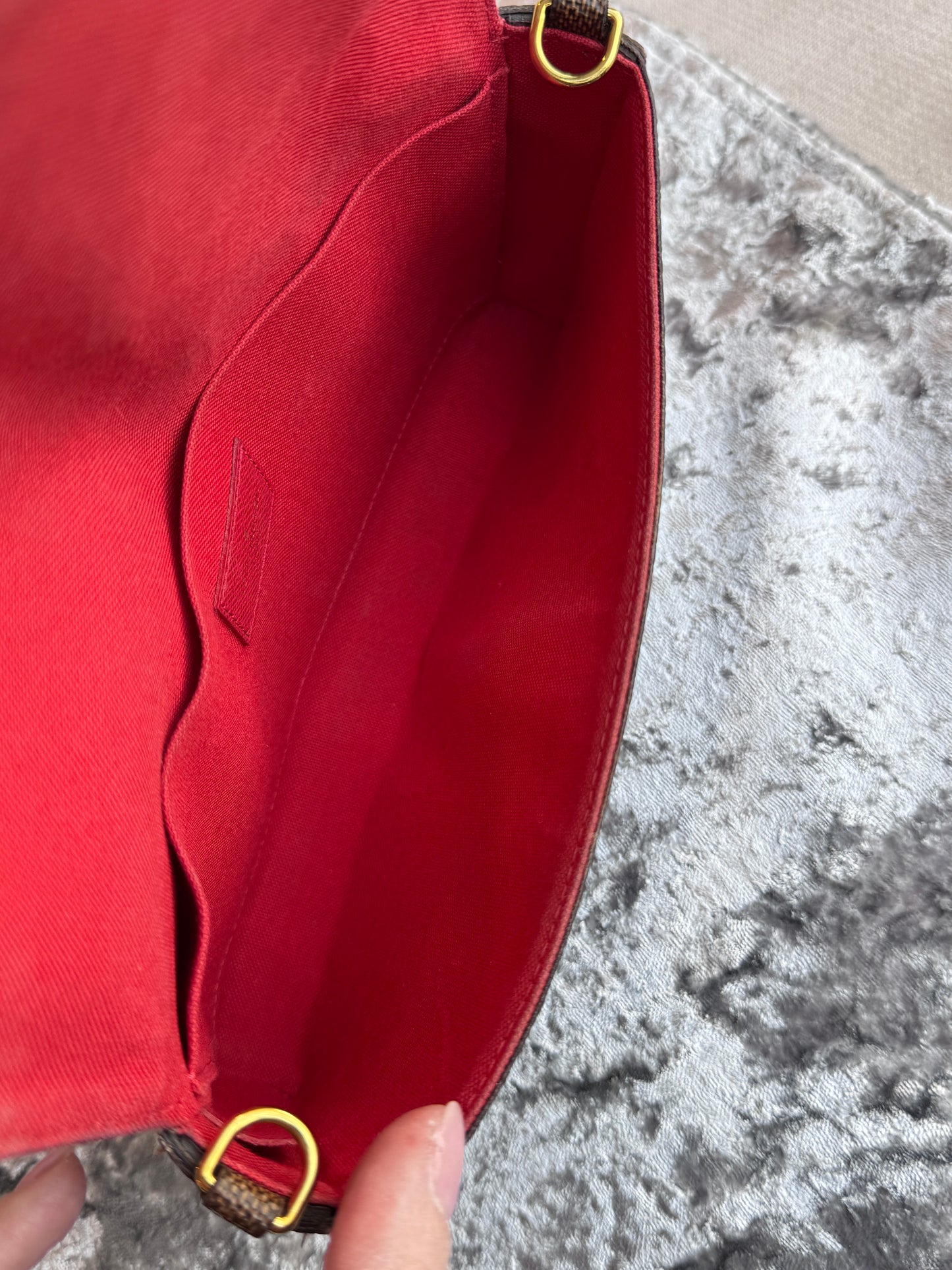 Louis Vuitton Felicie Pochette Damier Ebene Crossbody Brown/Red