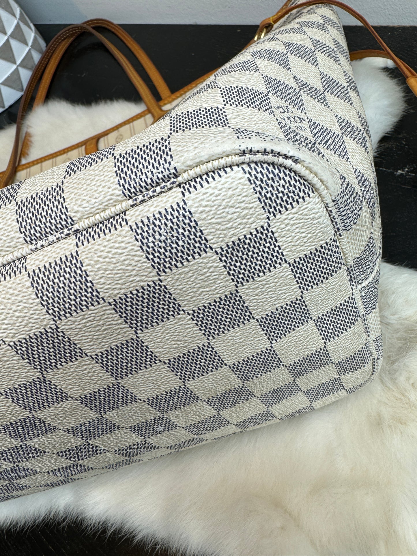 Authentic Louis Vuitton Neverfull MM Damier Azur