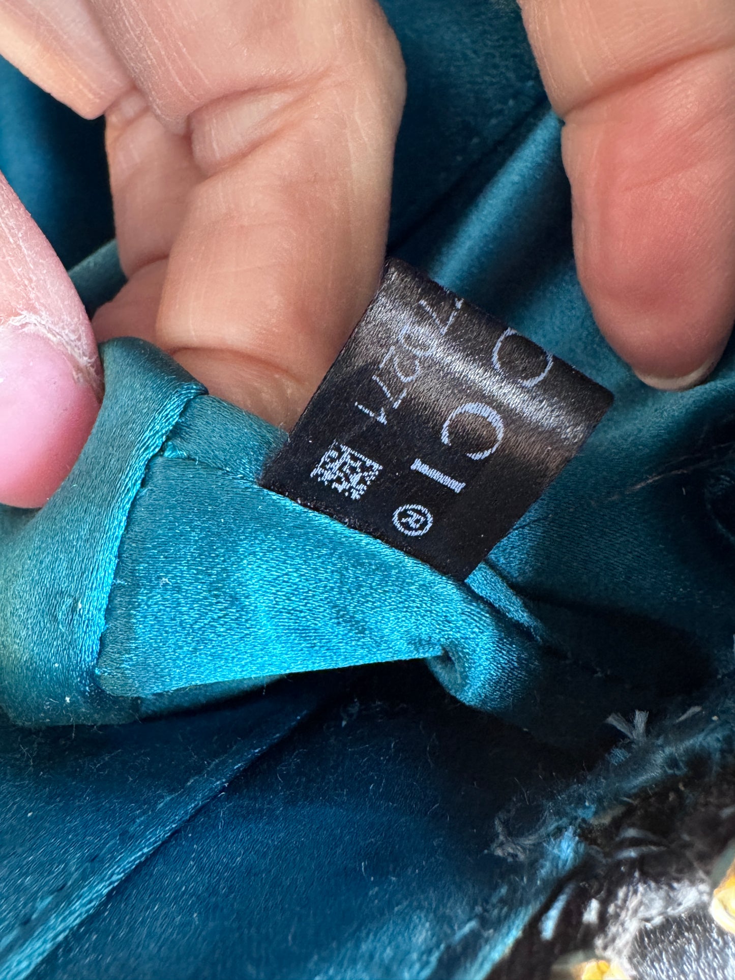 GUCCI Small Black Suede Ophidia Crossbody Bag