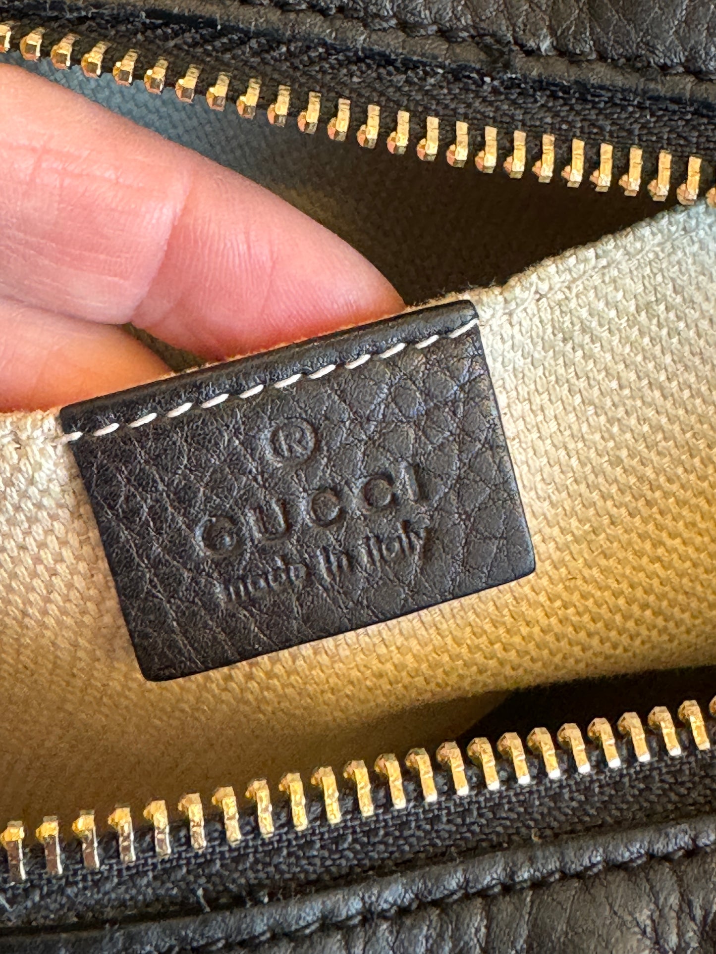 GUCCI Soho Disco Black Pebbled Camera Bag