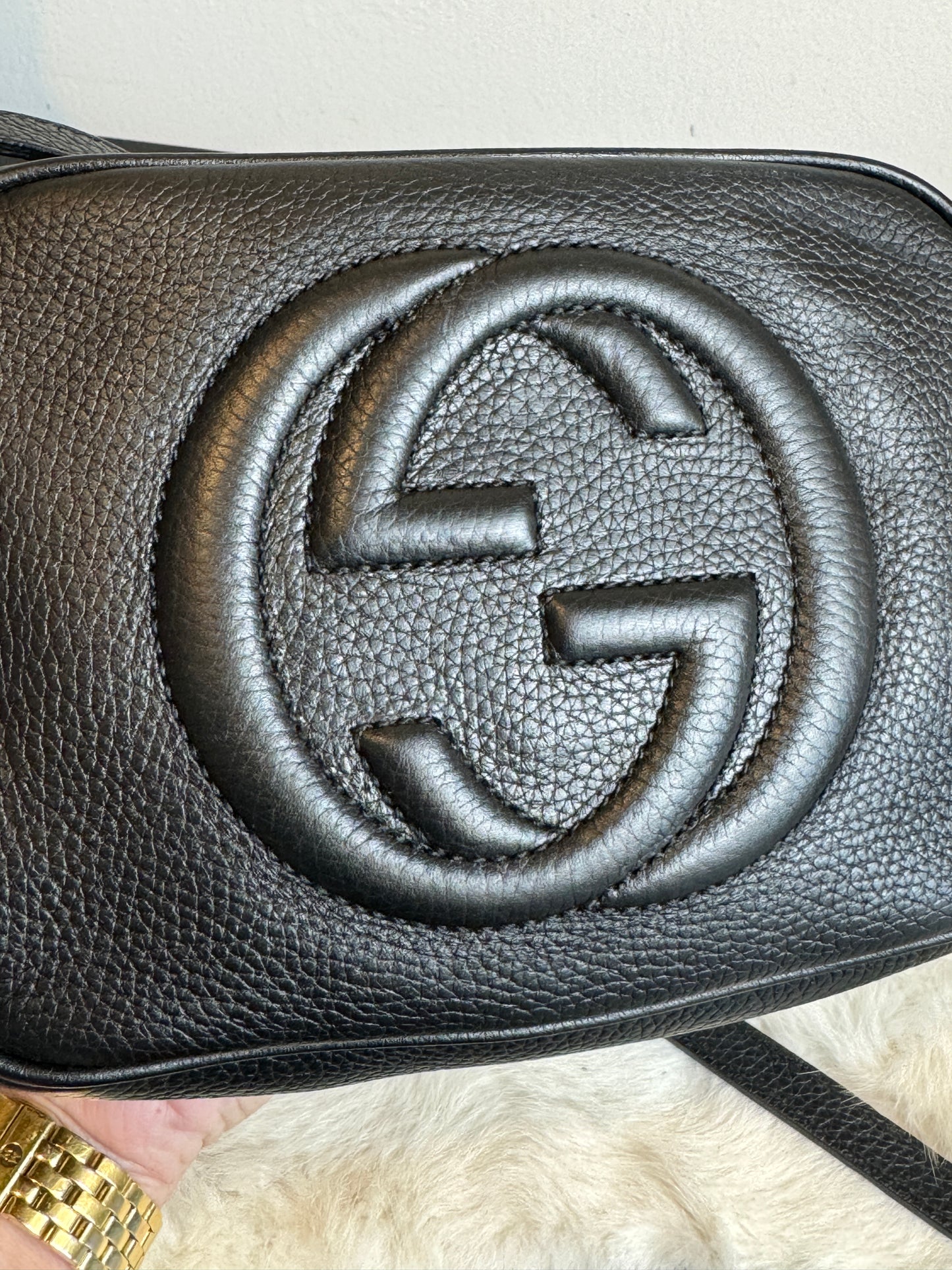 GUCCI Soho Disco Black Pebbled Camera Bag