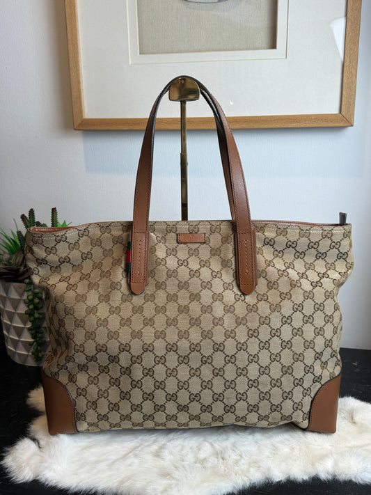 GUCCI Brown GG Canvas Zip Top Medium Tote Bag