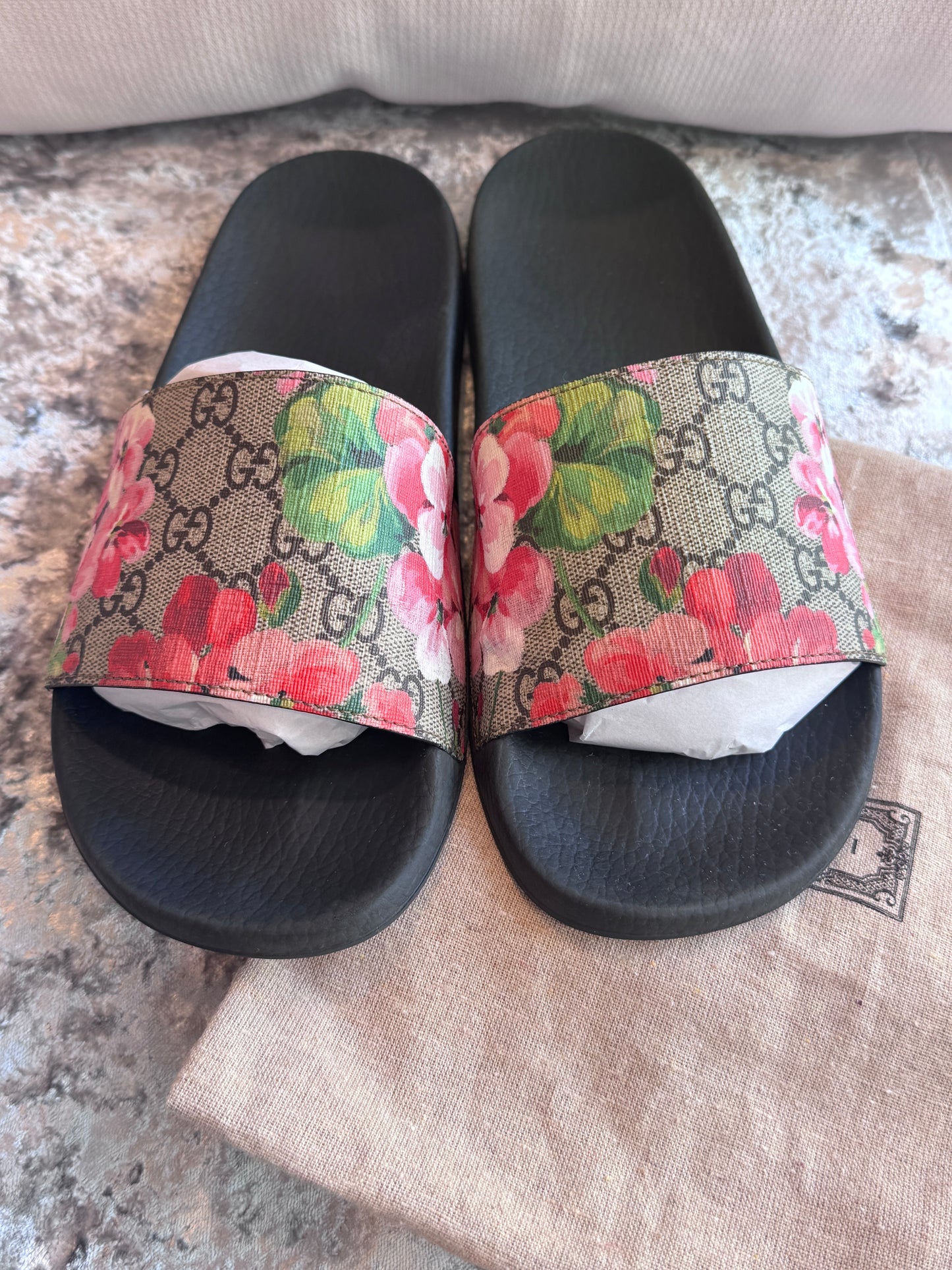 GUCCI Supreme Canvas Blooms Women's Slides 40EU