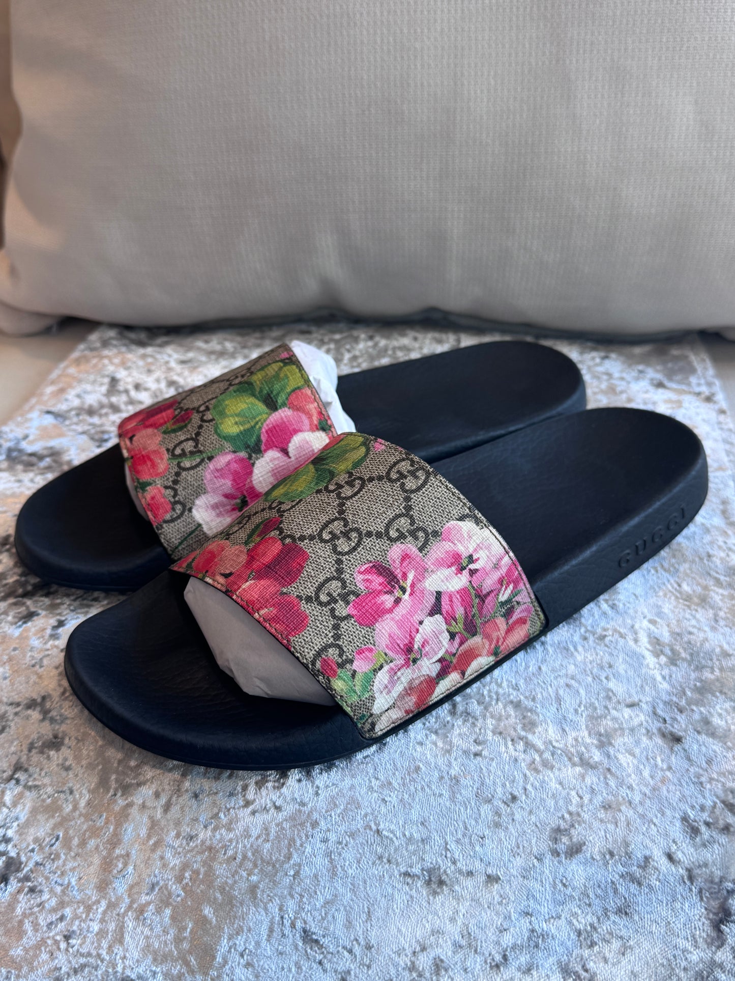 GUCCI Supreme Canvas Blooms Women's Slides 40EU