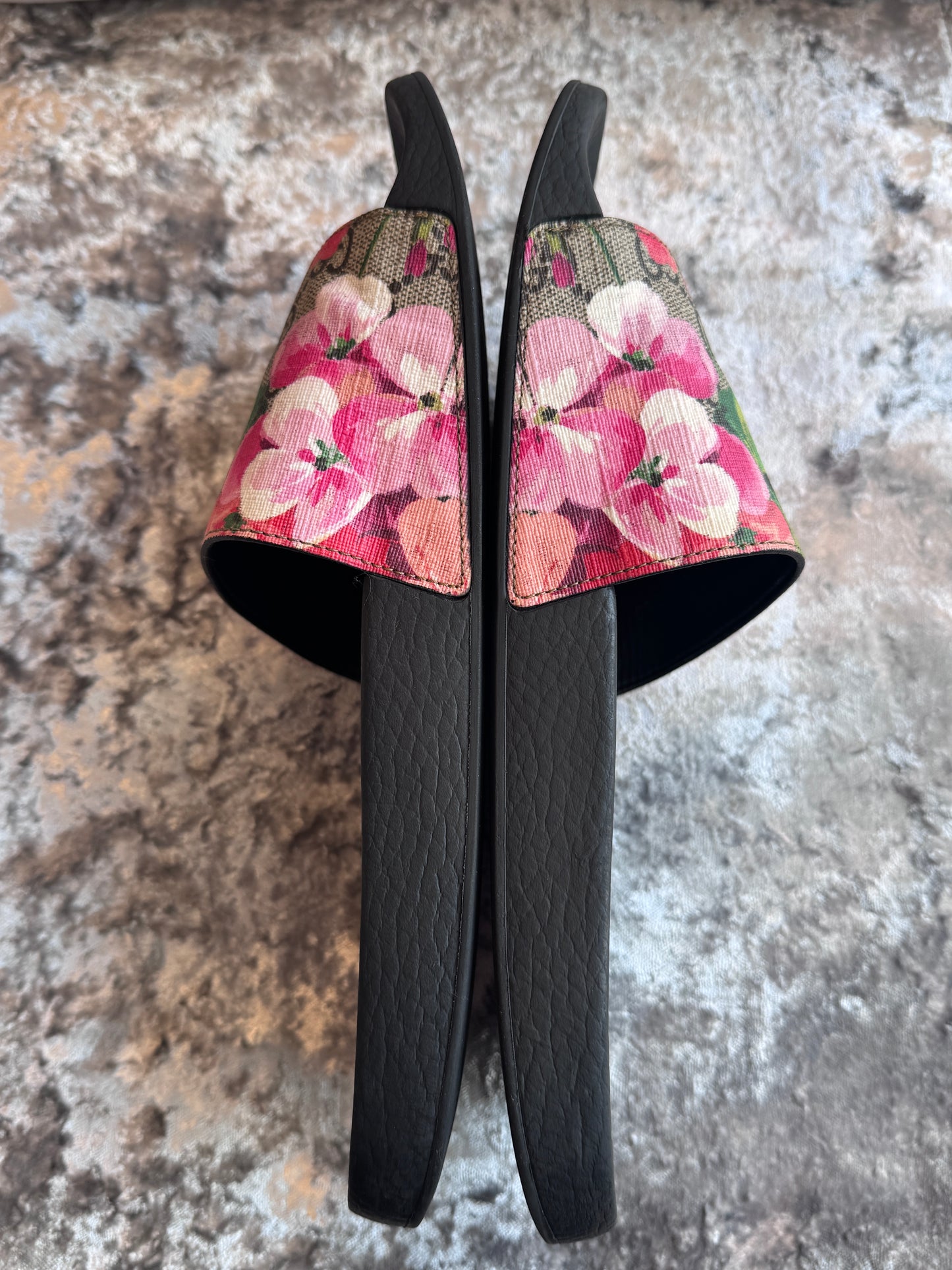 GUCCI Supreme Canvas Blooms Women's Slides 40EU
