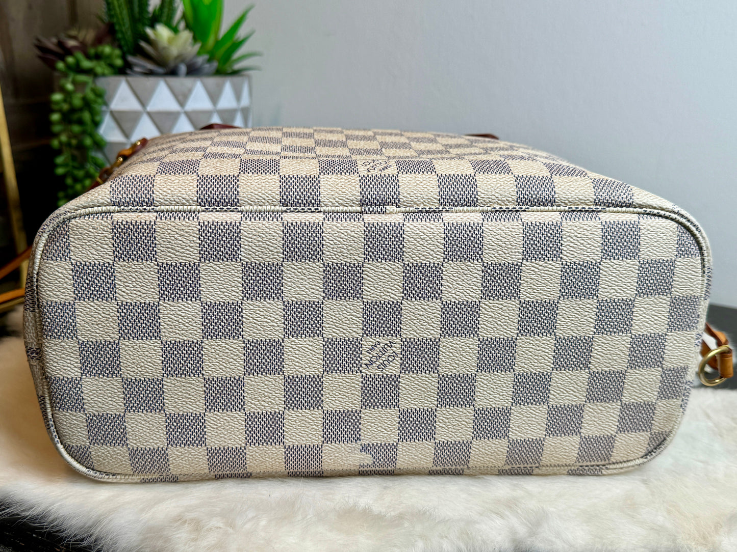 Authentic Louis Vuitton Neverfull PM Damier Azur