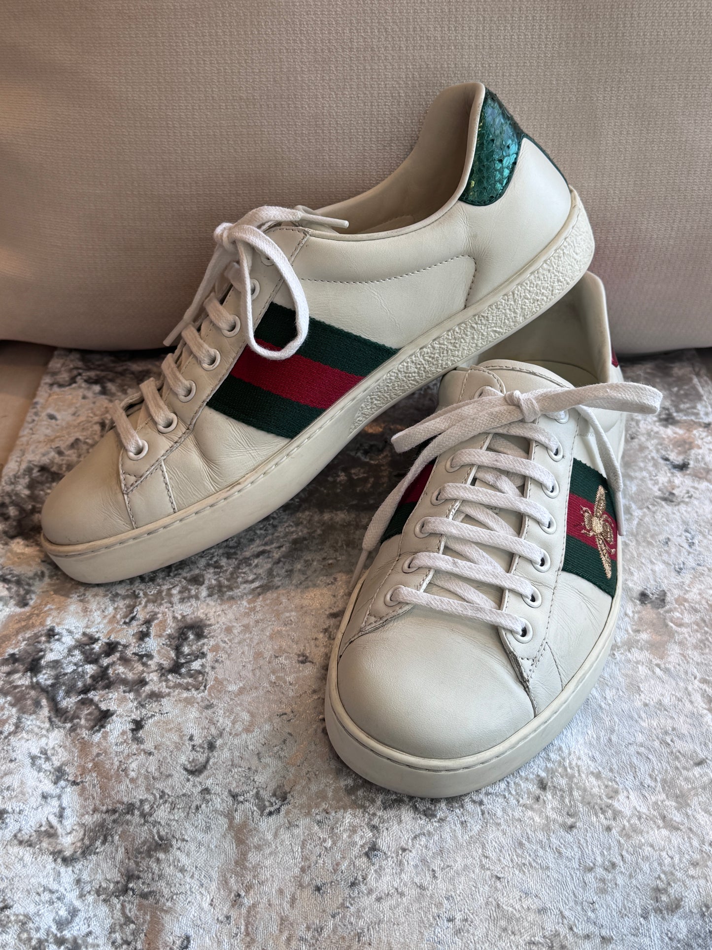GUCCI White Ace Bees Men's Sneakers 6.5EU (Women's 39.5EU)