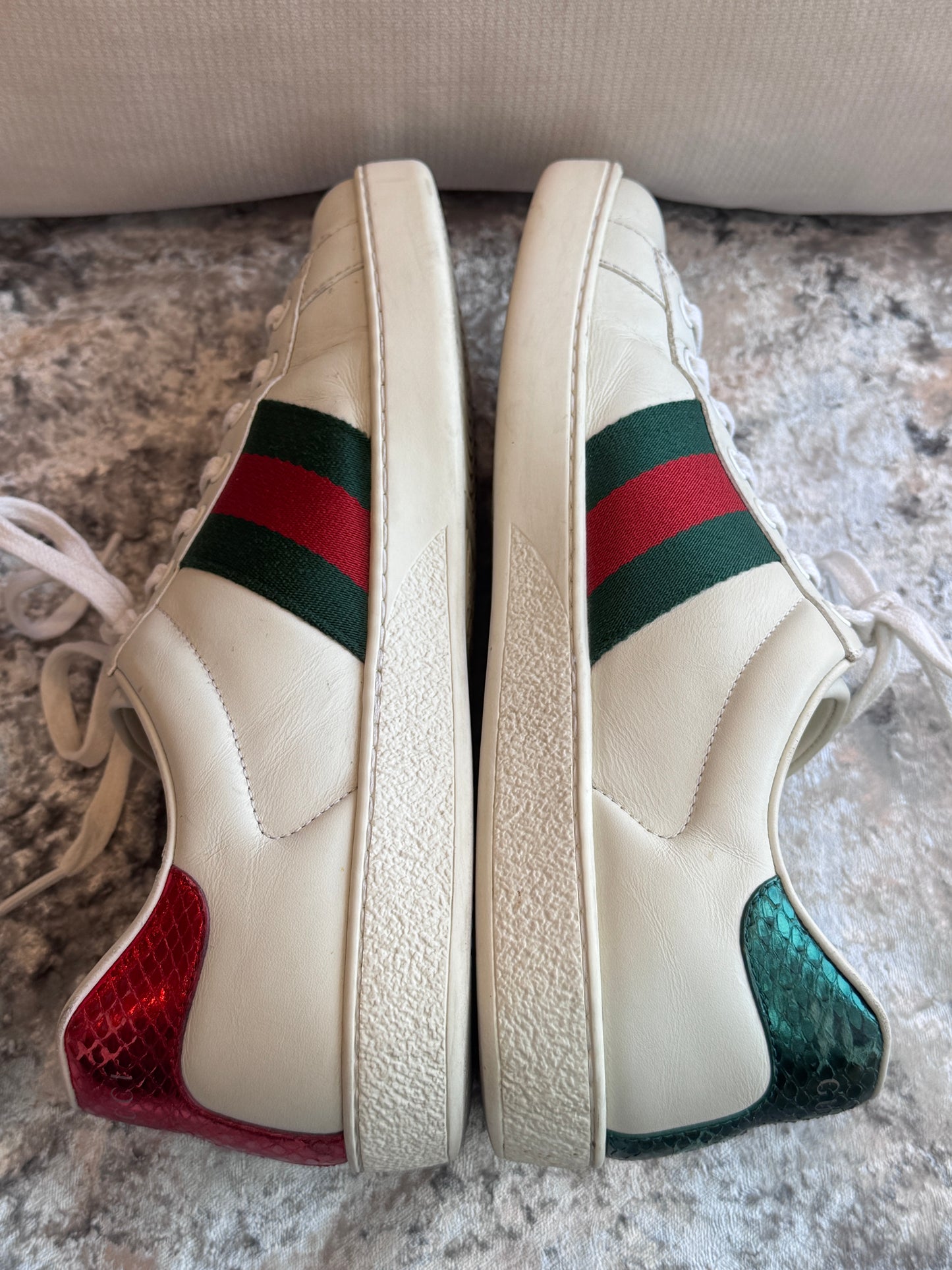 GUCCI White Ace Bees Men's Sneakers 6.5EU (Women's 39.5EU)
