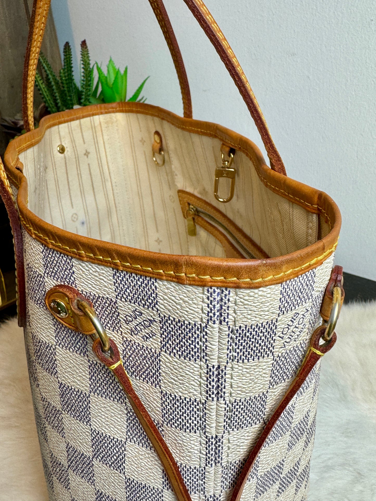 Authentic Louis Vuitton Neverfull PM Damier Azur