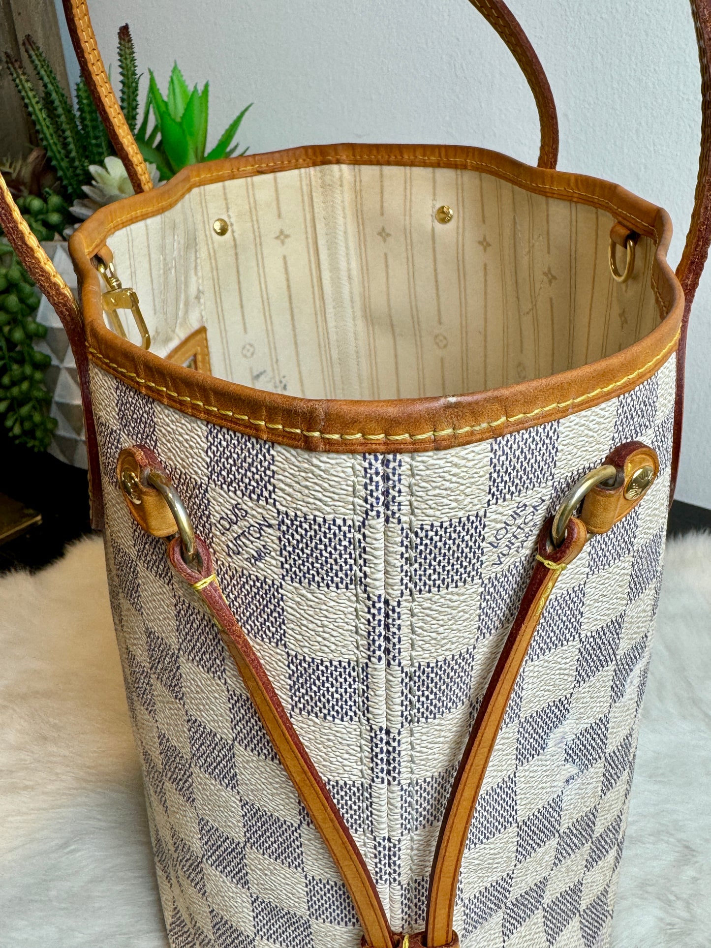 Authentic Louis Vuitton Neverfull PM Damier Azur