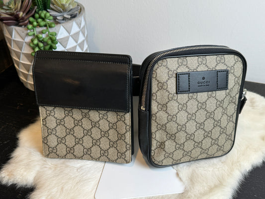 GUCCI Supreme Canvas Double Belt Bag